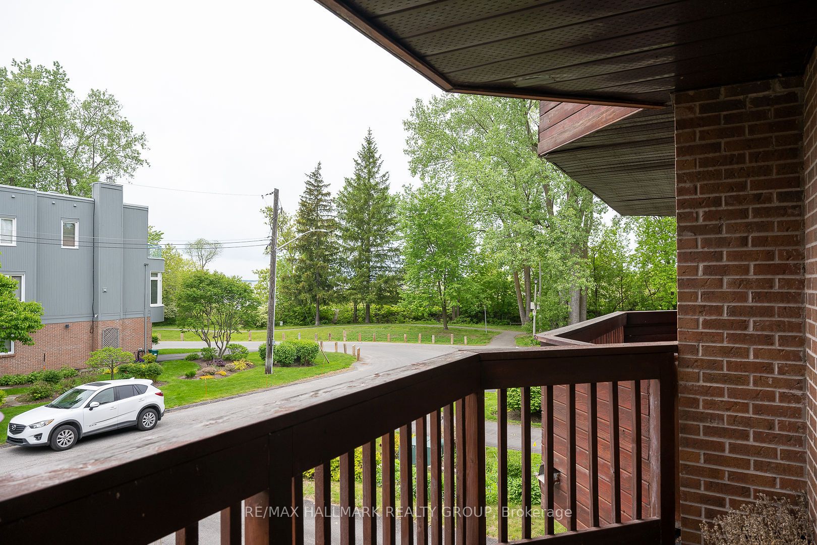 15 Birchdale Avenue, Crystal Bay - Rocky Point - Bayshore, ON K2H 5A1 photo 5