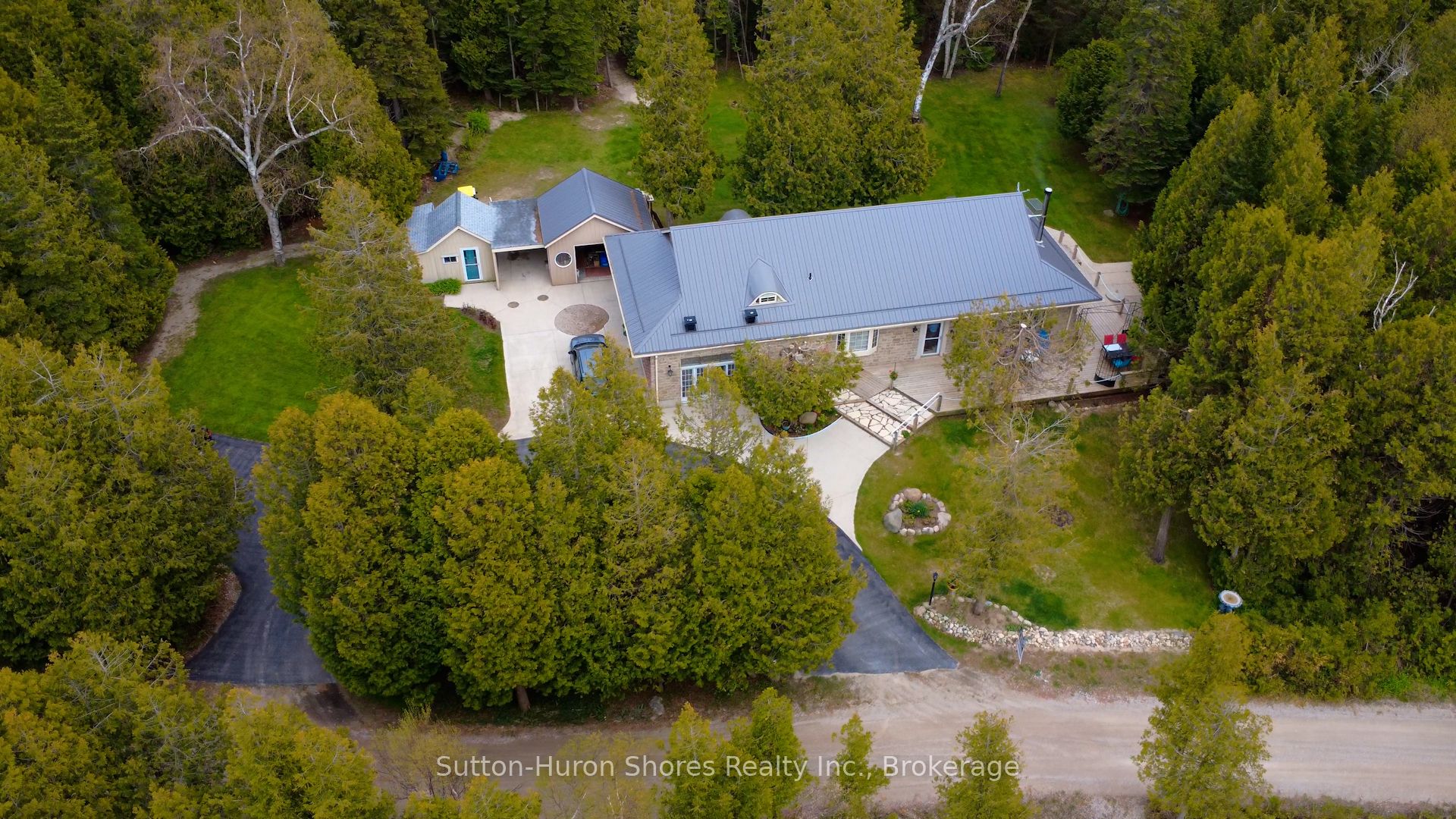 484 Sunset Drive, Kincardine, ON N0H 2C5
