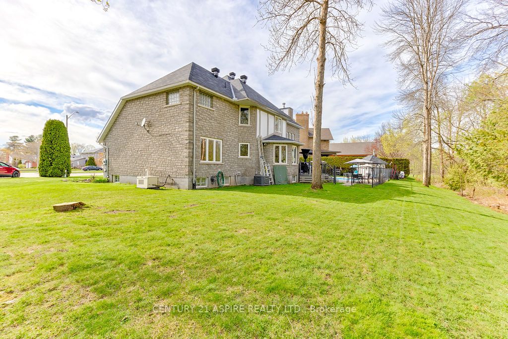 131 Owens Street, Pembroke, ON K8A 8K1 photo 5