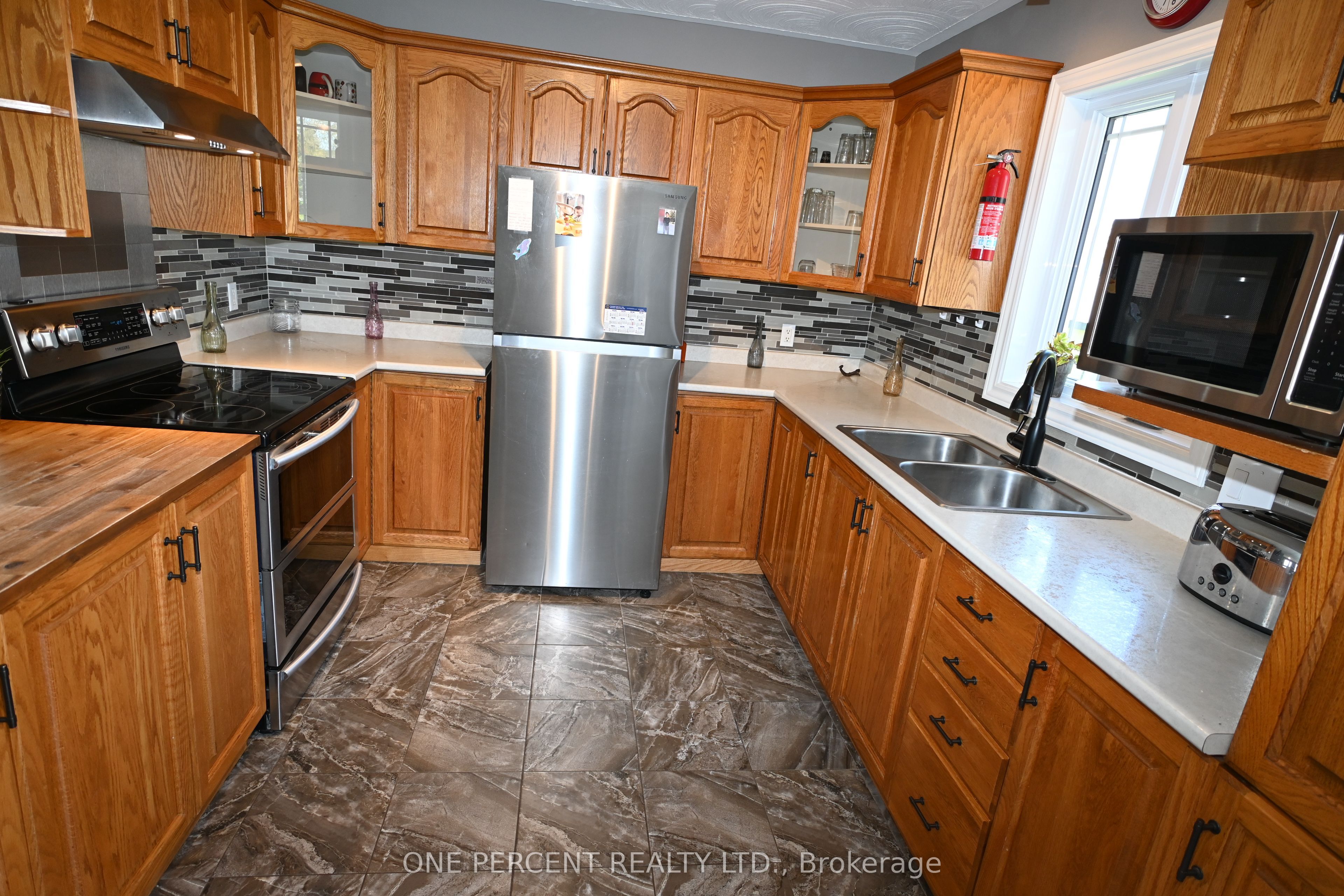 2010 Rue Du Parc Street W, Alfred and Plantagenet, ON K0B 1J0 photo 4