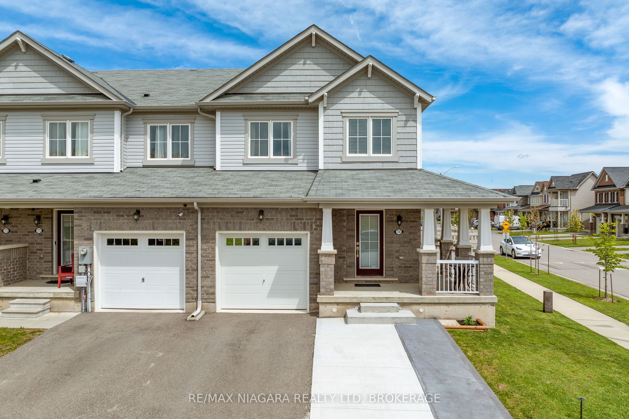 7782 Dockweed Drive, Niagara Falls, ON L2H 3S2