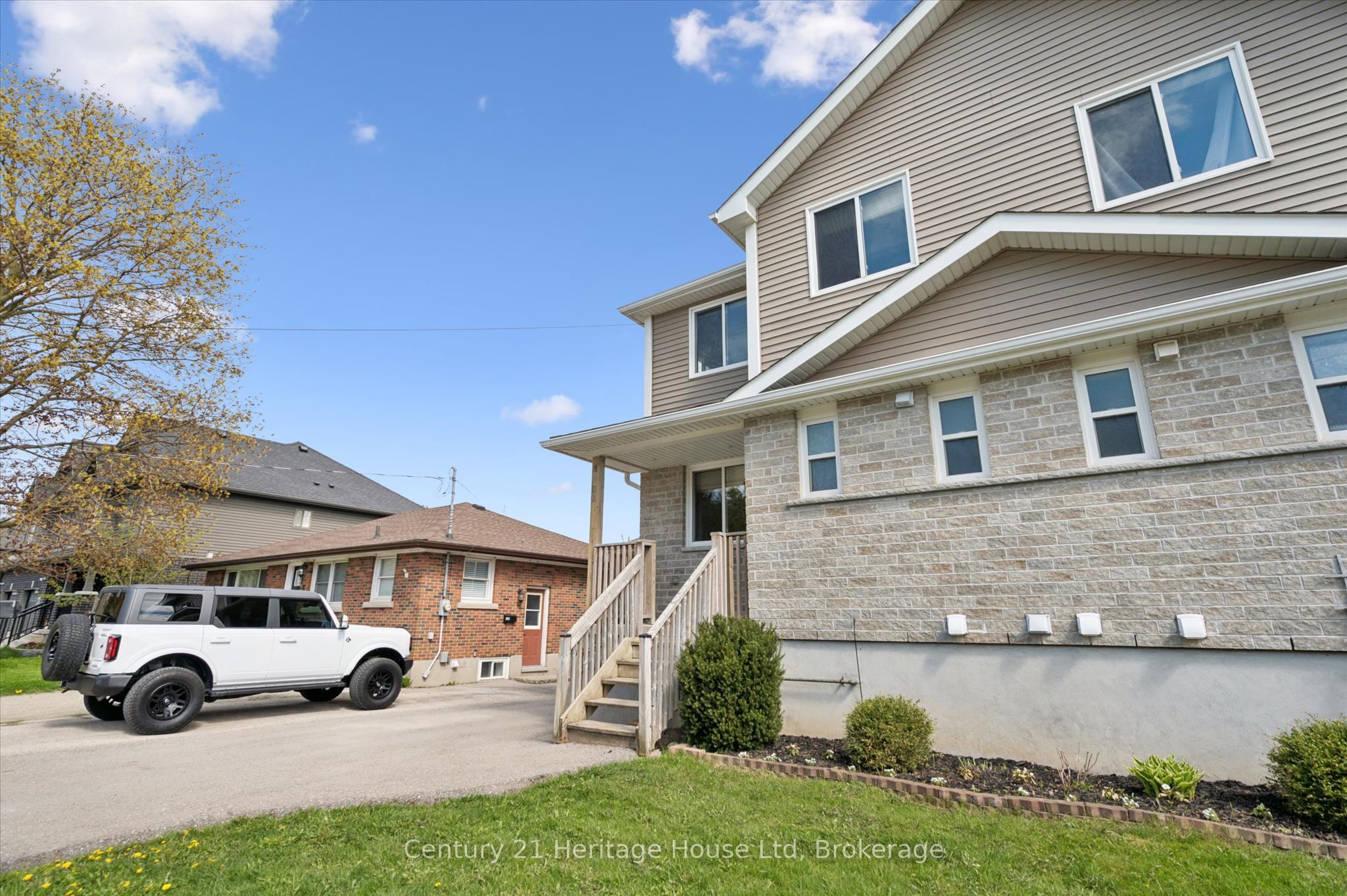 126 Forfar Street E, Centre Wellington, ON N1M 1B2 photo 3