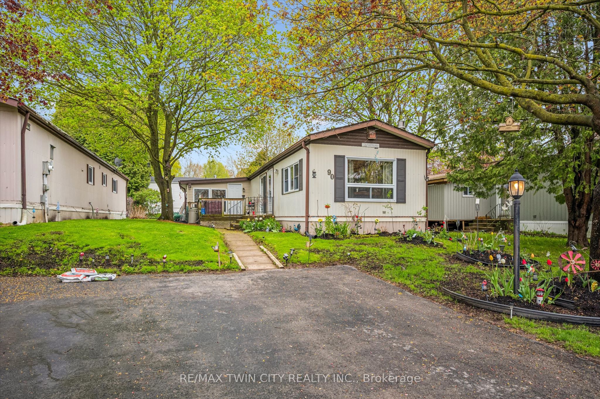 1294 8th Concession Road W, Hamilton, ON N0B 2J0 photo 2