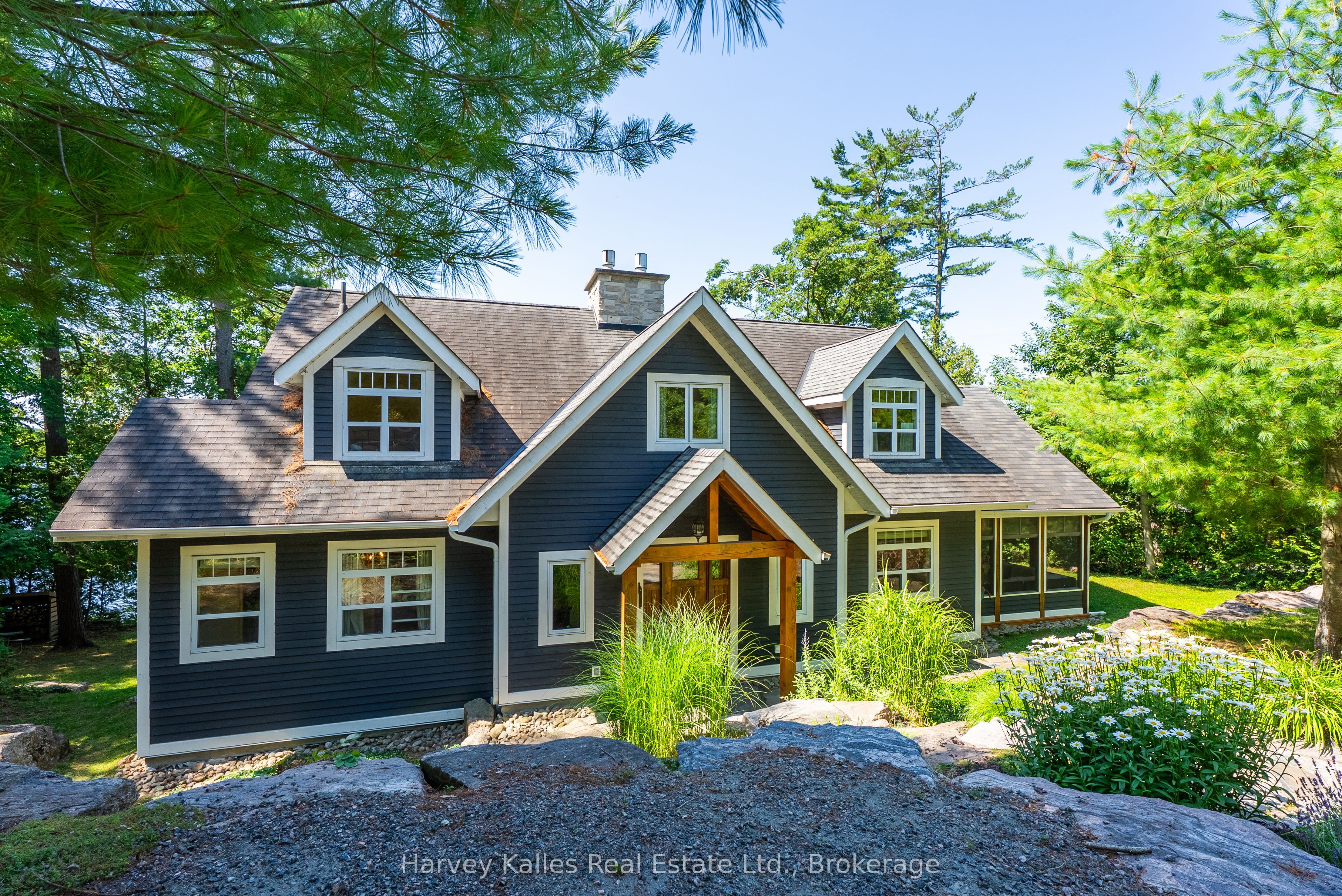 1190 Parkers Point Road, Gravenhurst, ON P1P 1R2 photo 3