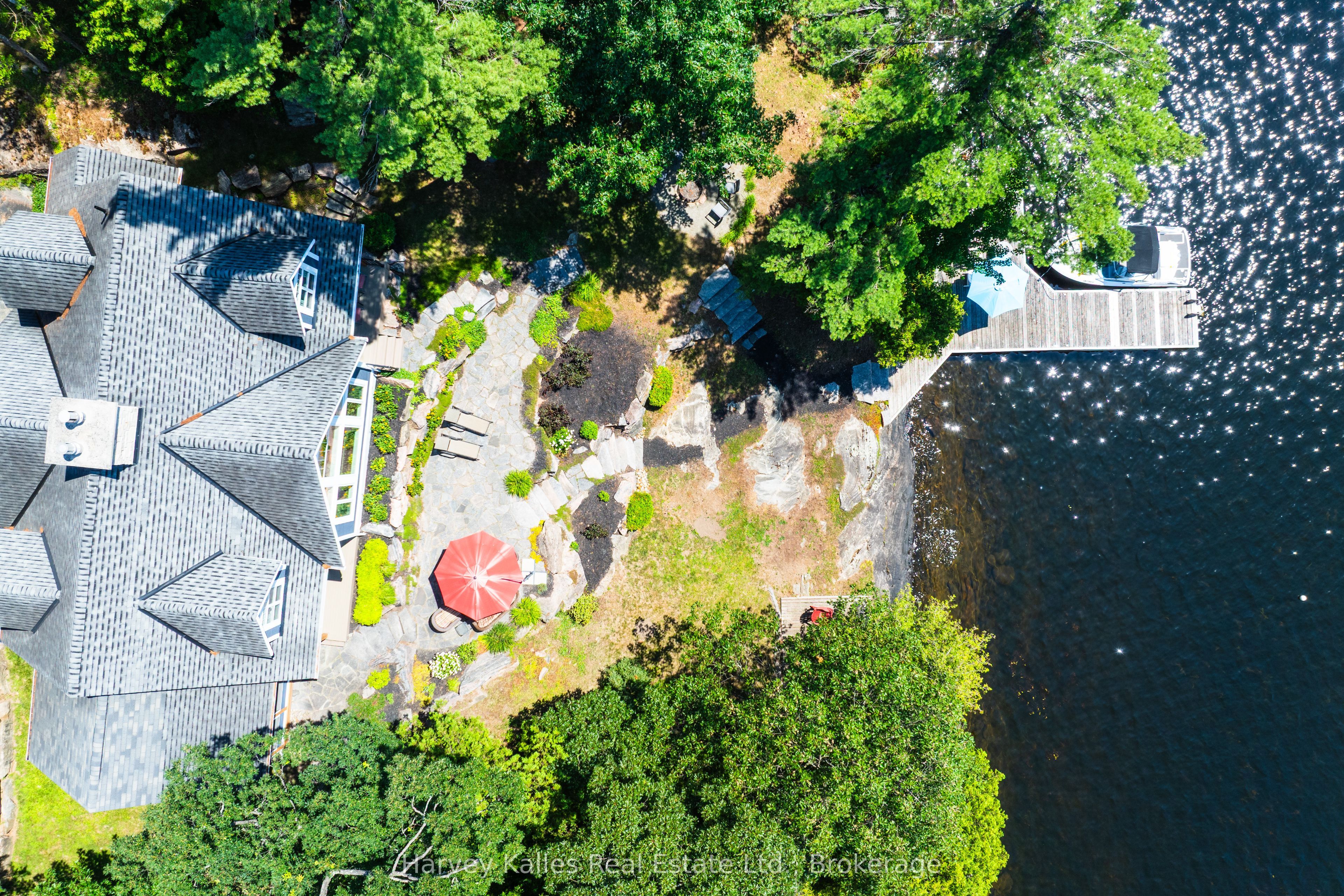 1190 Parkers Point Road, Gravenhurst, ON P1P 1R2 photo 4