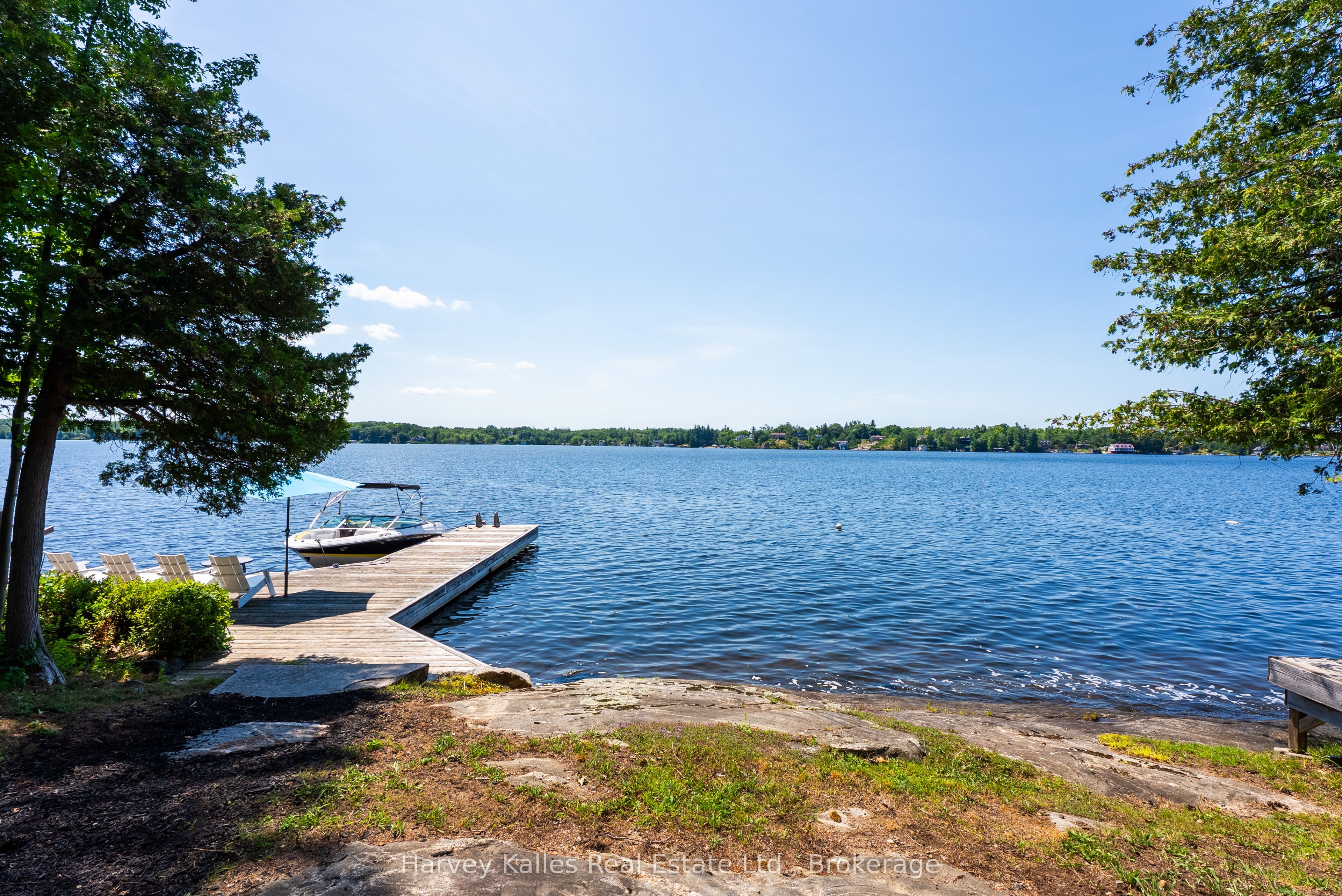 1190 Parkers Point Road, Gravenhurst, ON P1P 1R2 photo 5