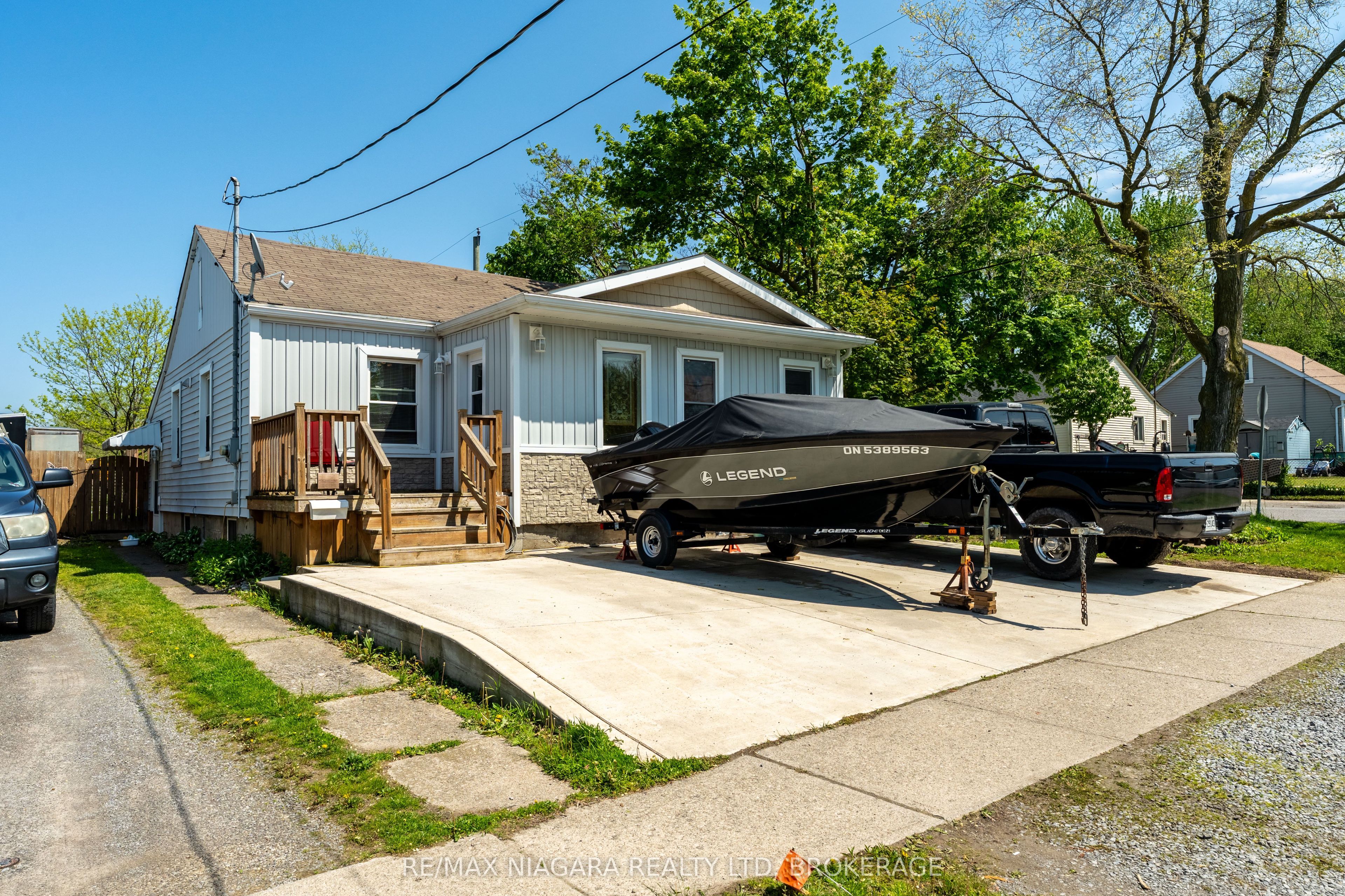 18 1/2 Willow Street, St. Catharines, ON L2T 1N4 photo 2