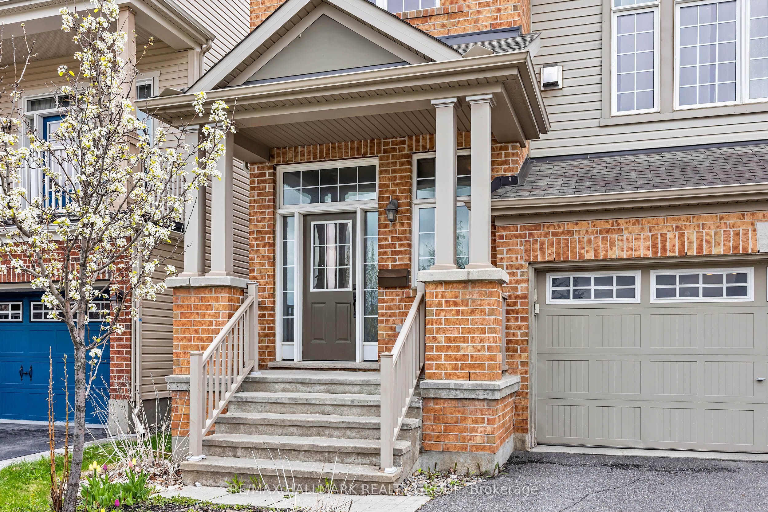 3718 Riverbreeze Street, Barrhaven, ON K2J 0S1 photo 5