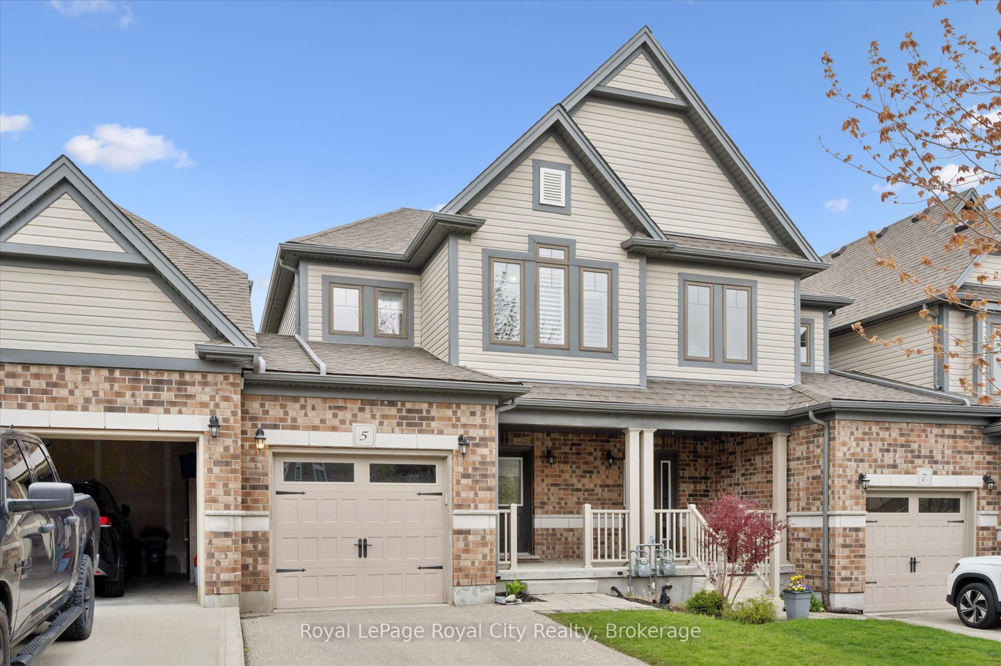 5 Sandybay Avenue, Kitchener, ON N2A 0H7 photo 2