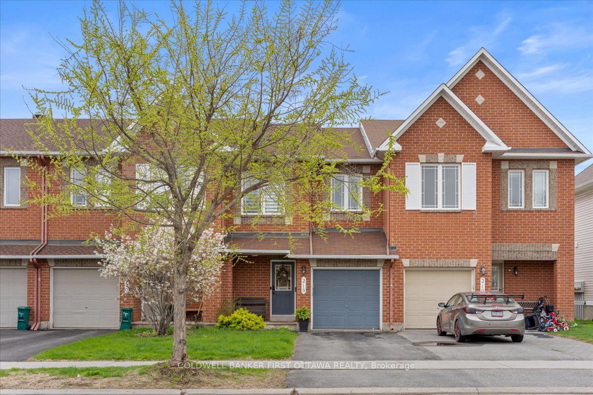 218 Flamborough Way, Kanata, ON K2W 1G5