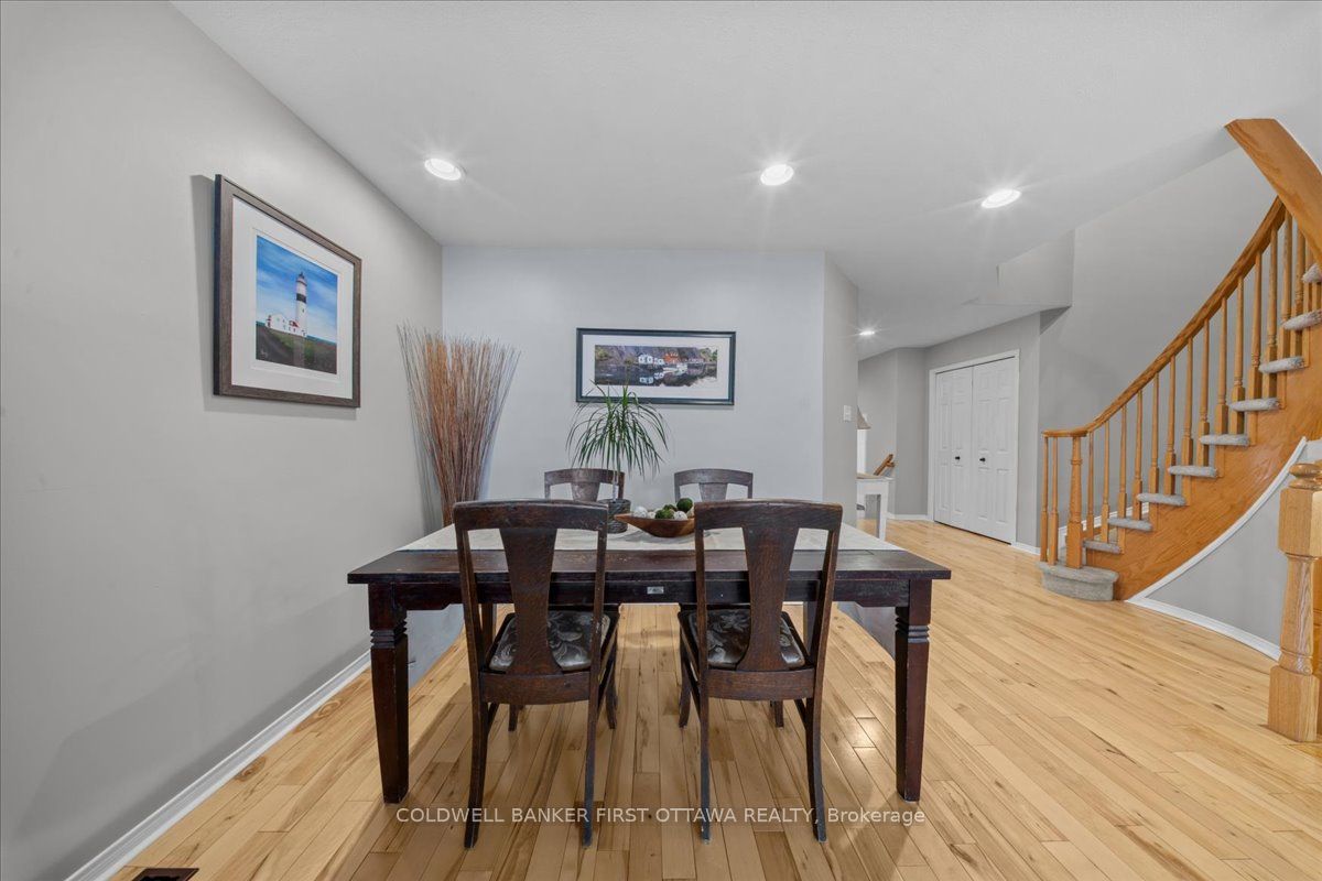 218 Flamborough Way, Kanata, ON K2W 1G5 photo 4
