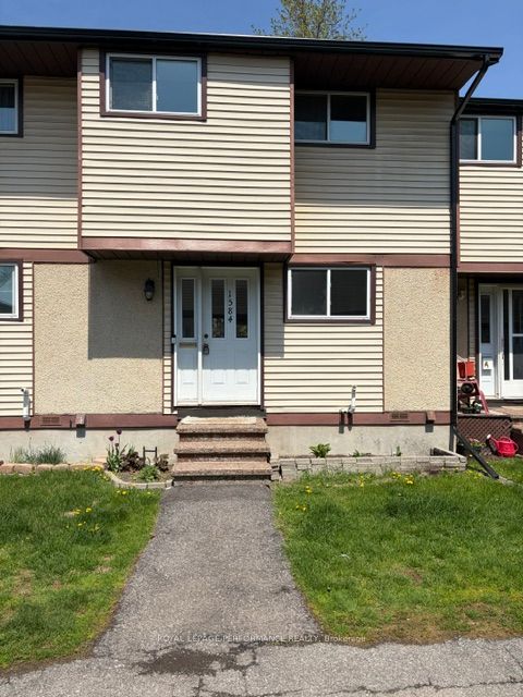 1584 Feather Lane, Blossom Park - Airport and Area, ON K1T 1V4