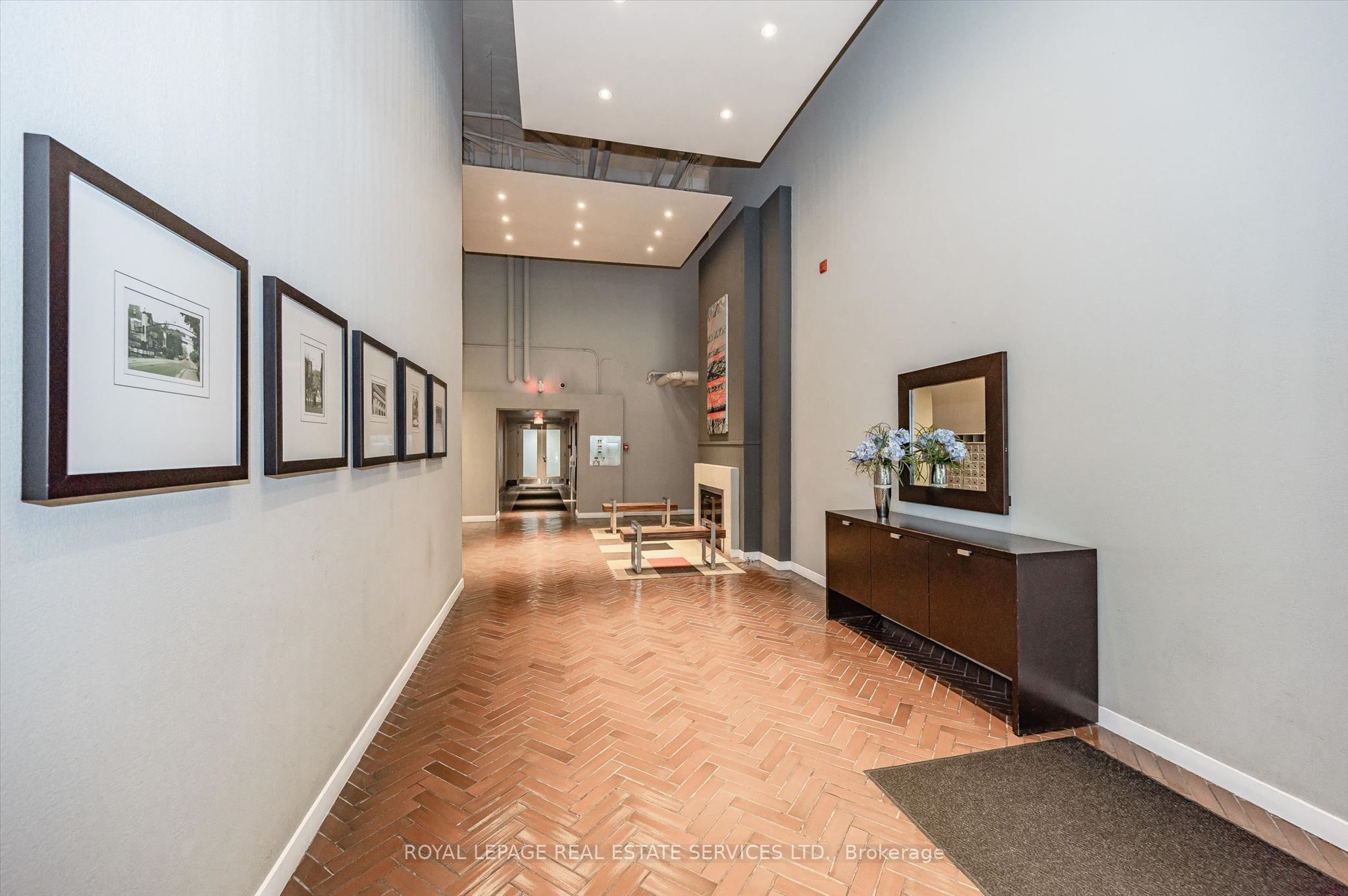 66 Bay Street S 401, Hamilton, ON L8P 4Z6 photo 3