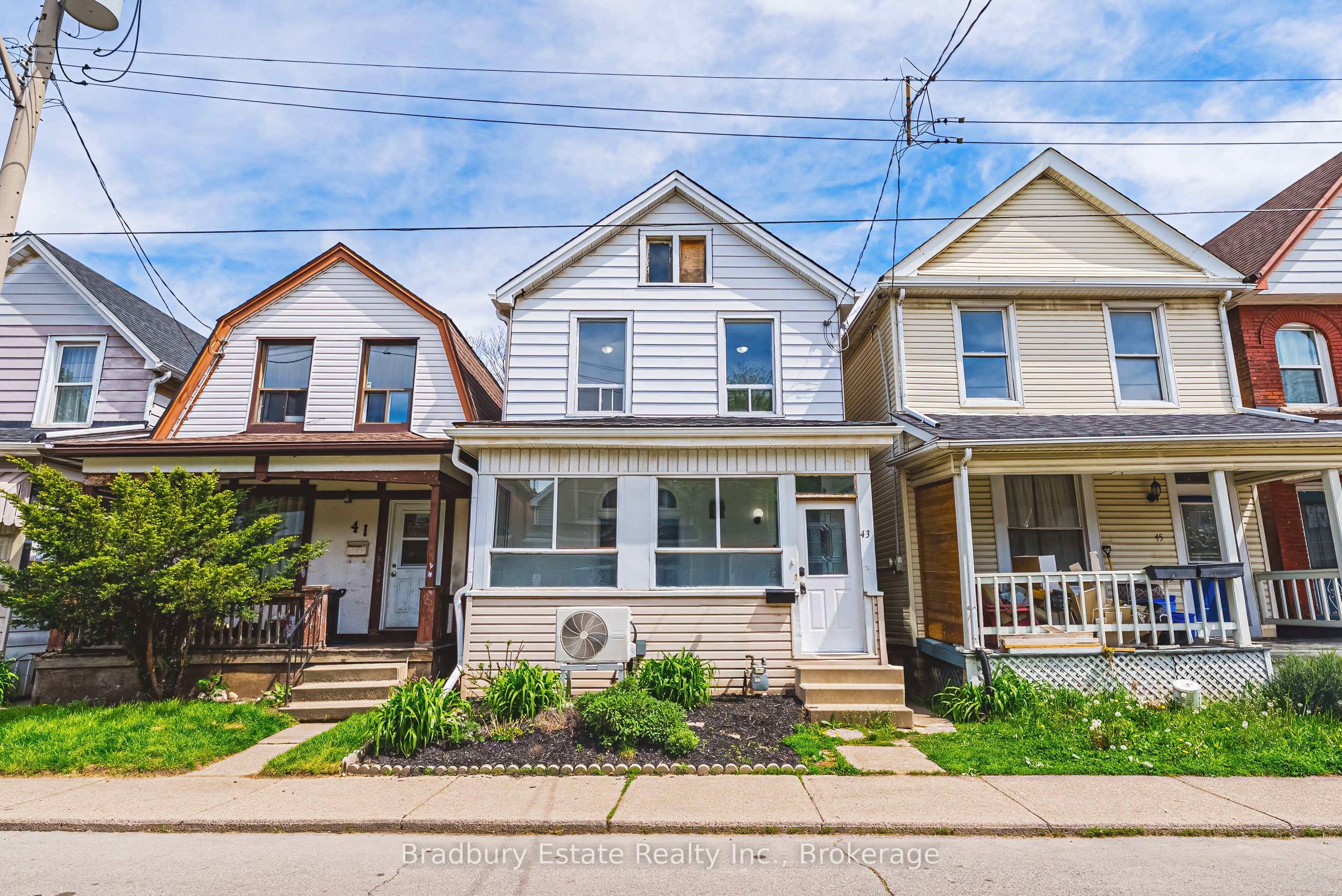 43 Harvey Street, Hamilton, ON L8L 2L9 photo 2