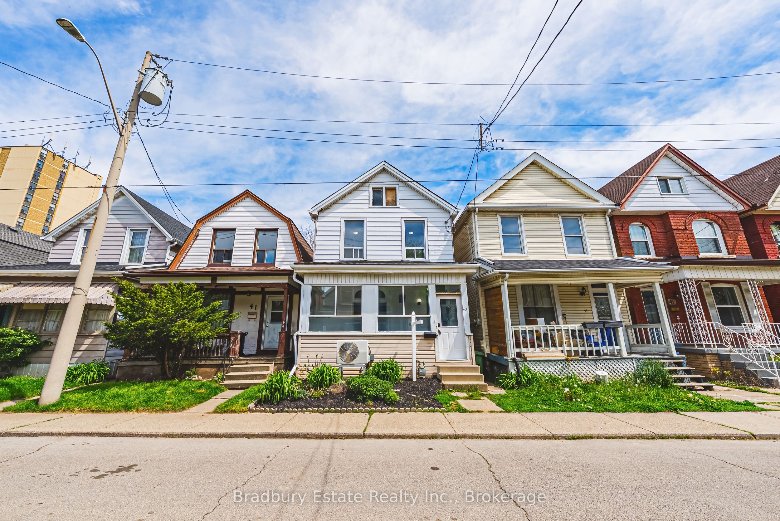 43 Harvey Street, Hamilton, ON L8L 2L9 photo 3