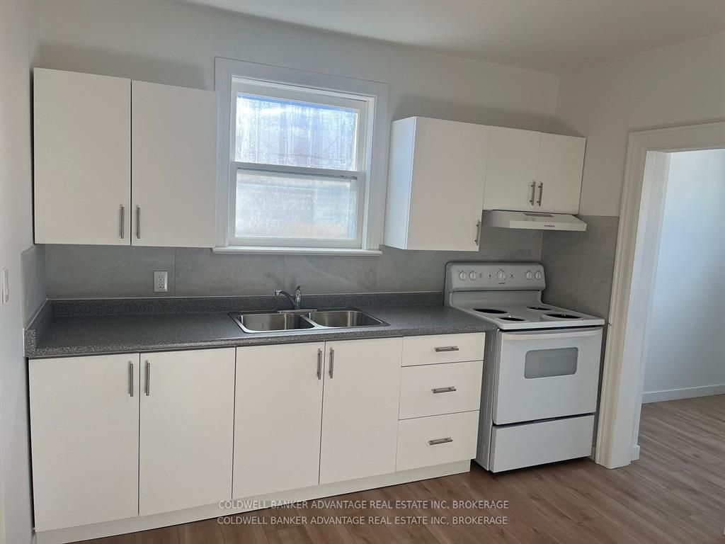 832 KING Street upper, Port Colborne, ON L3K 4J5