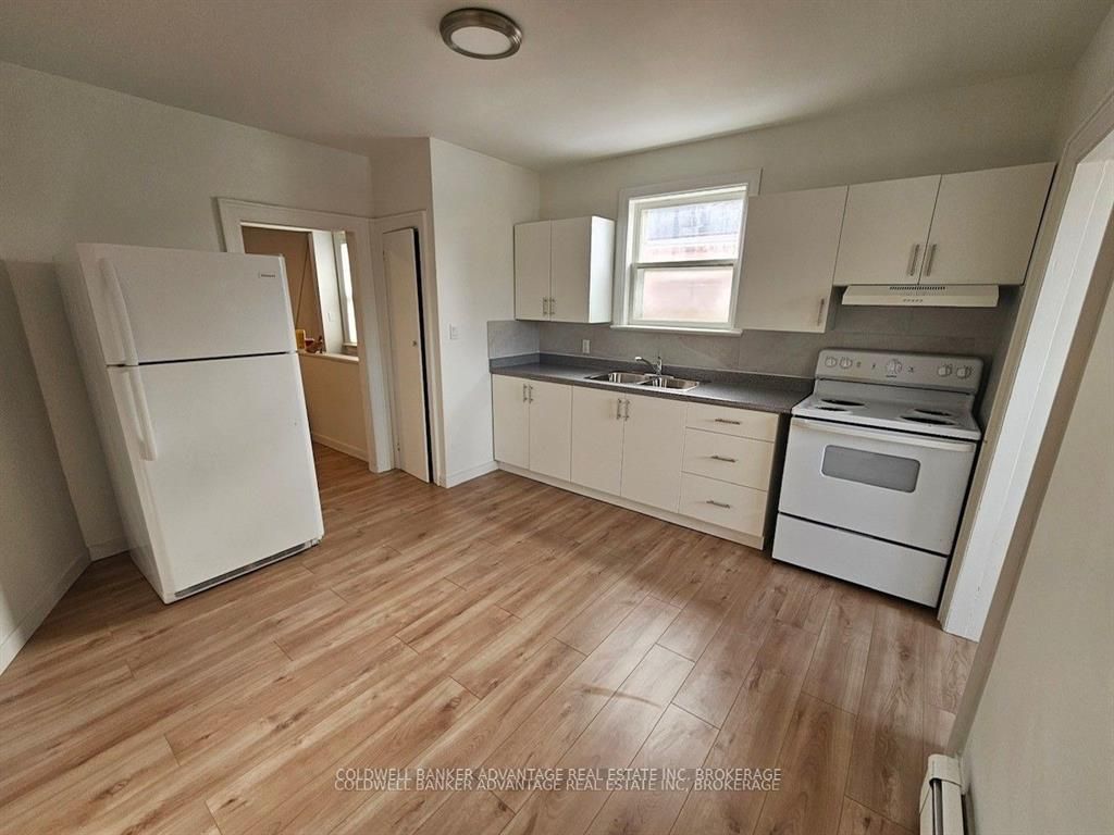 832 KING Street upper, Port Colborne, ON L3K 4J5 photo 4