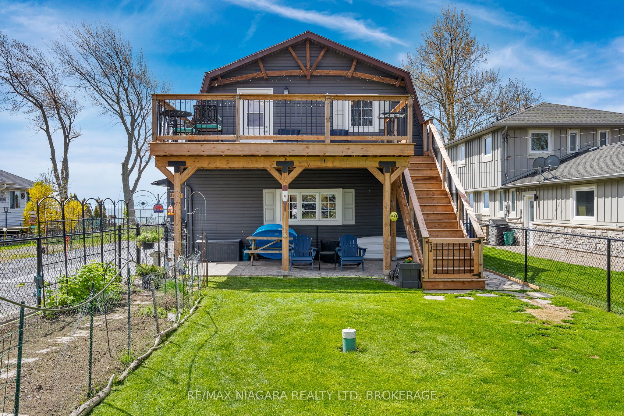 10825 Lakeshore Road W, Wainfleet, ON L3K 5V4 photo 4