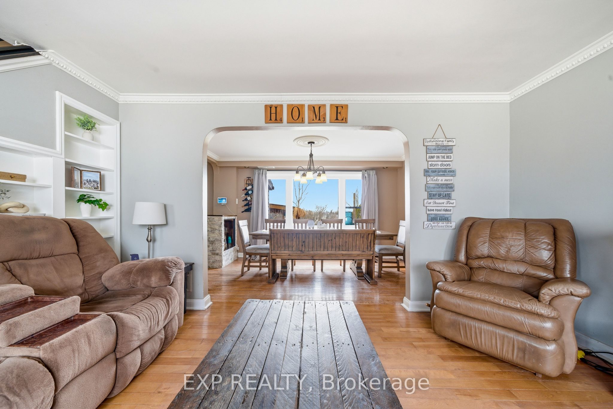10 Valleyview Crescent, Belleville, ON K8P 3G1 photo 2