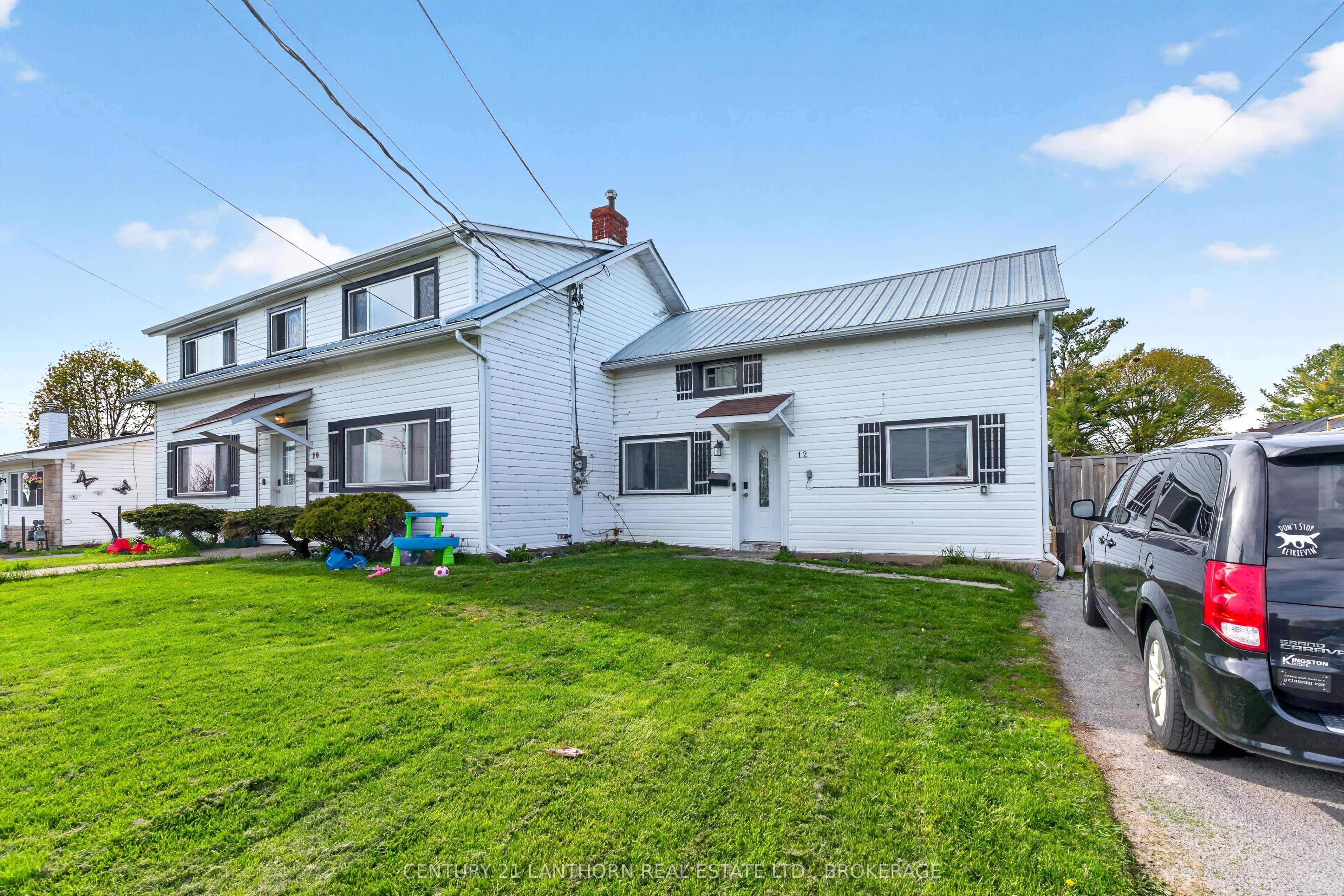 10/12 Manitou Crescent E, Loyalist, ON K7N 1B6 photo 2
