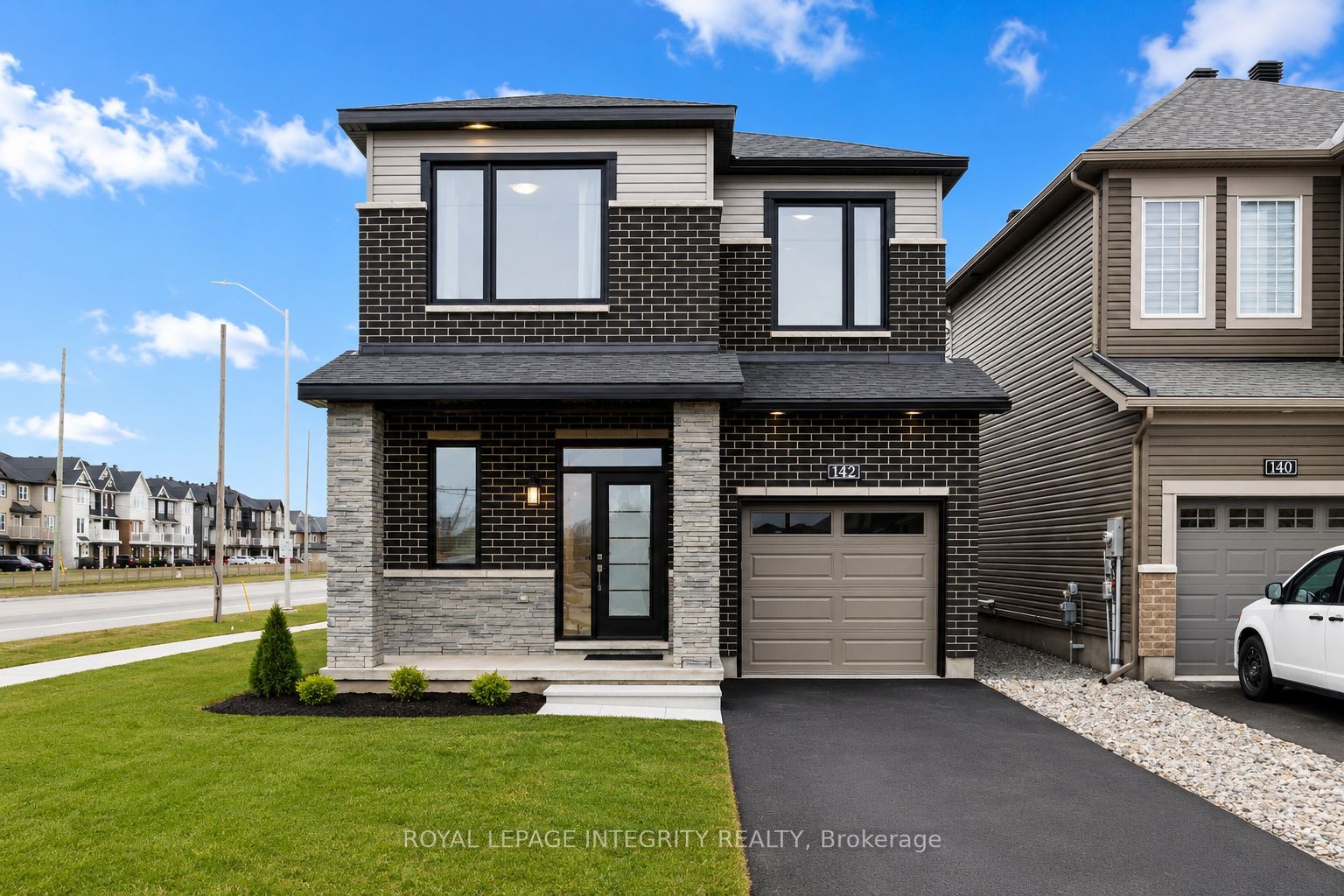 142 Shallow Pond Place E, Orleans - Cumberland and Area, ON K4A 5N9
