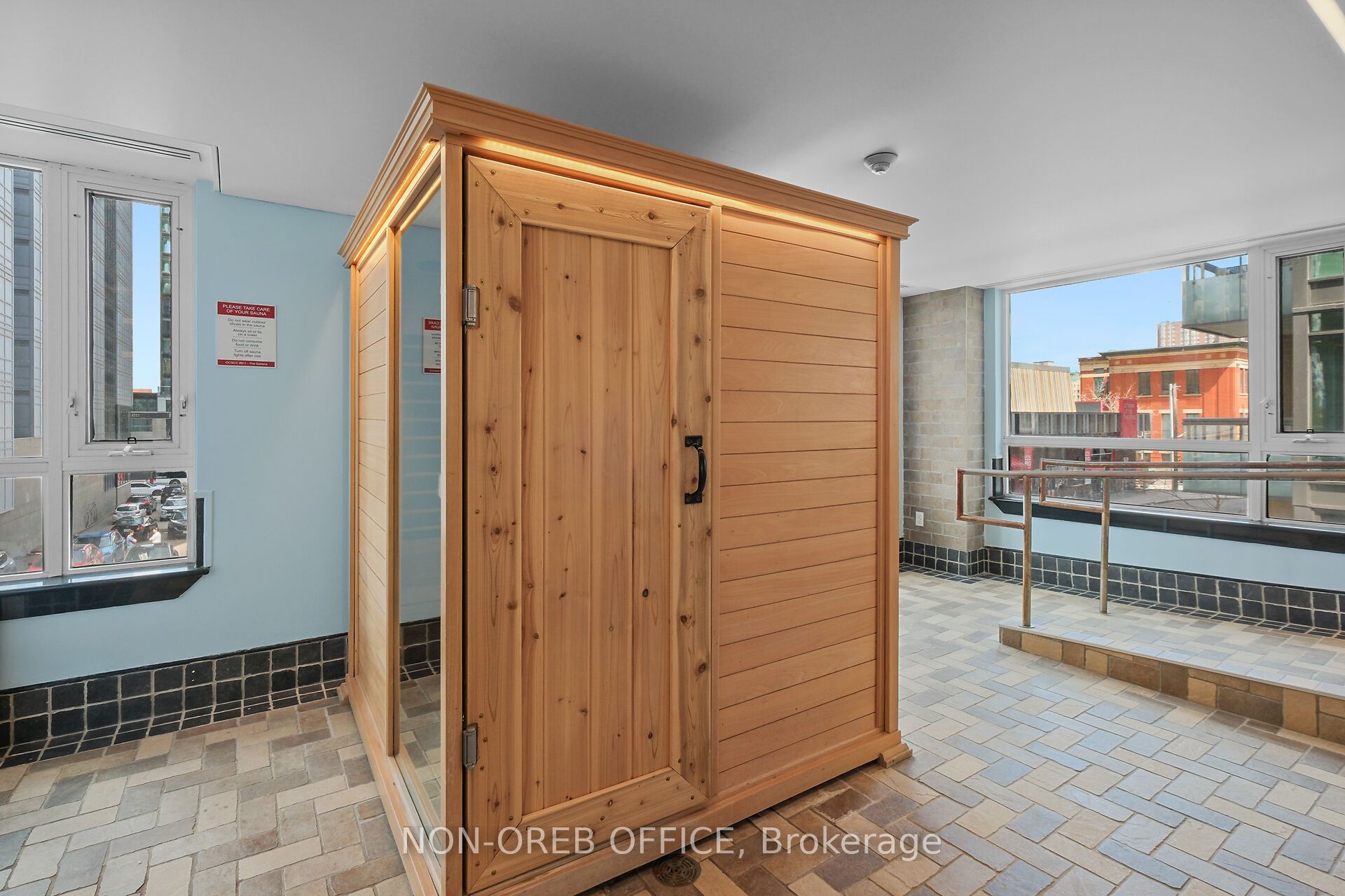 200 BESSERER Street 512, Lower Town - Sandy Hill, ON K1N 0A7