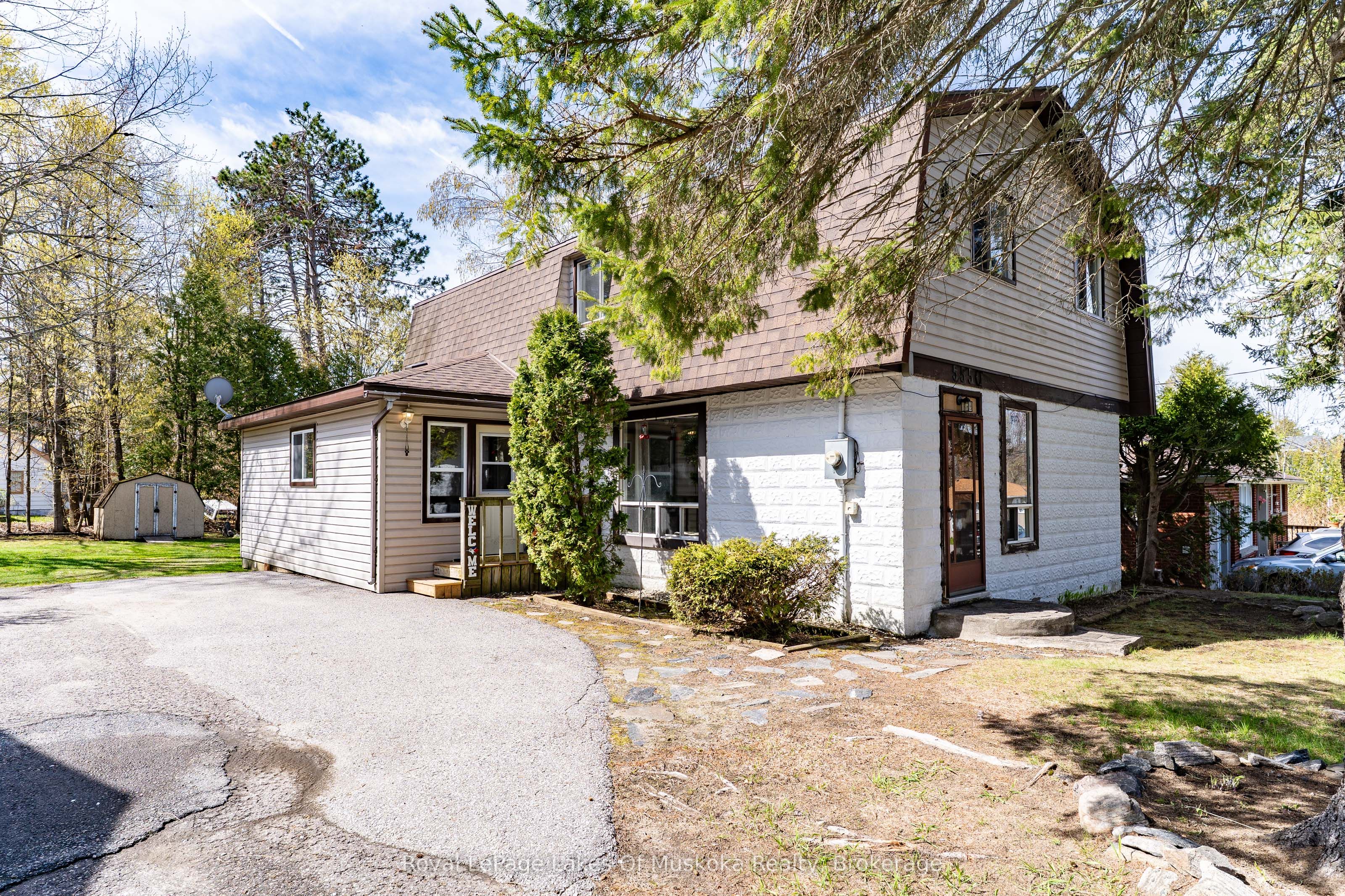 555 Wagner Street, Gravenhurst, ON P1P 1E1 photo 2