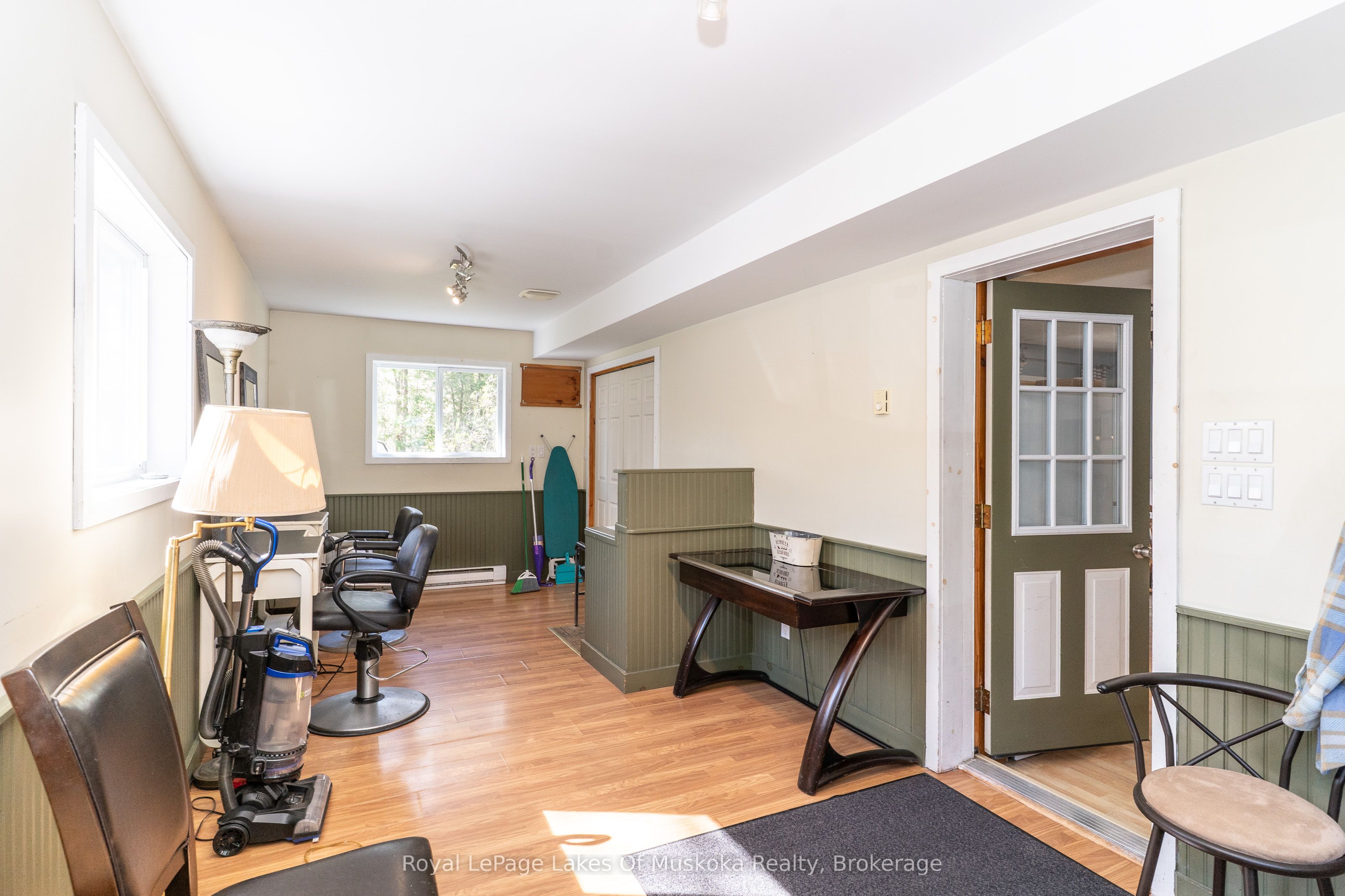 555 Wagner Street, Gravenhurst, ON P1P 1E1 photo 4