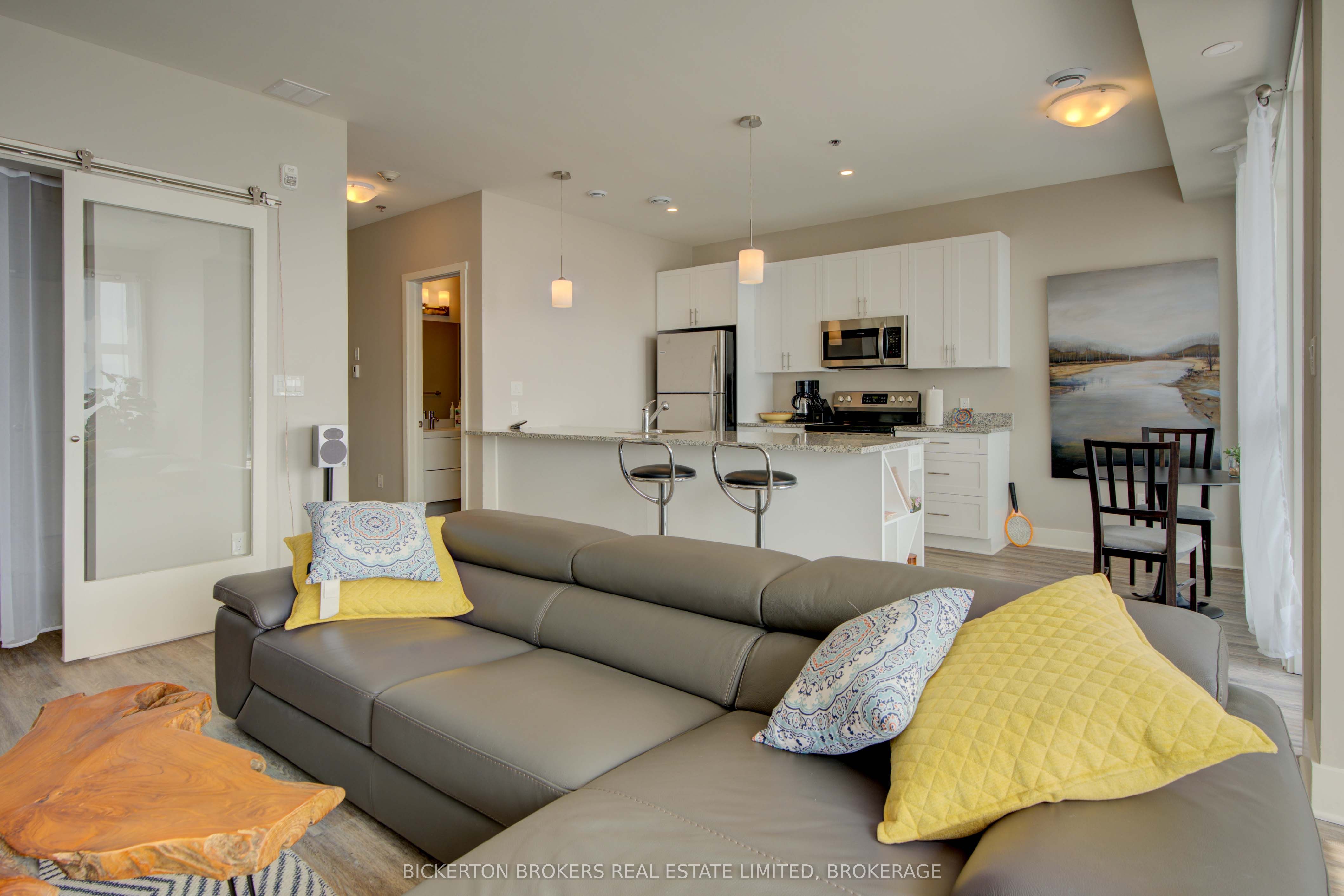130 Water Street 406, Gananoque, ON K7G 0A8 photo 4