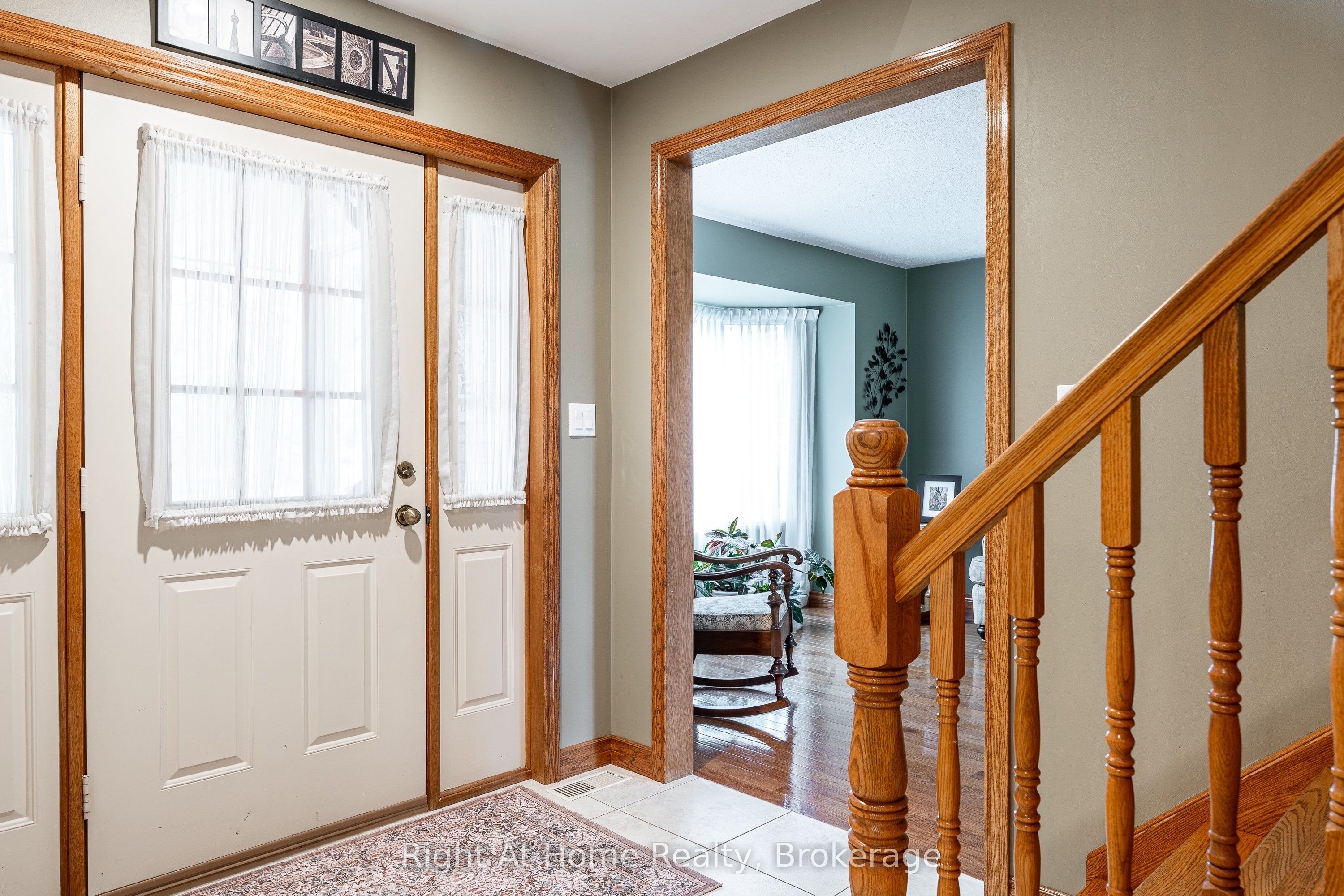 27 Kay Street, Stratford, ON N5A 7R7 photo 3