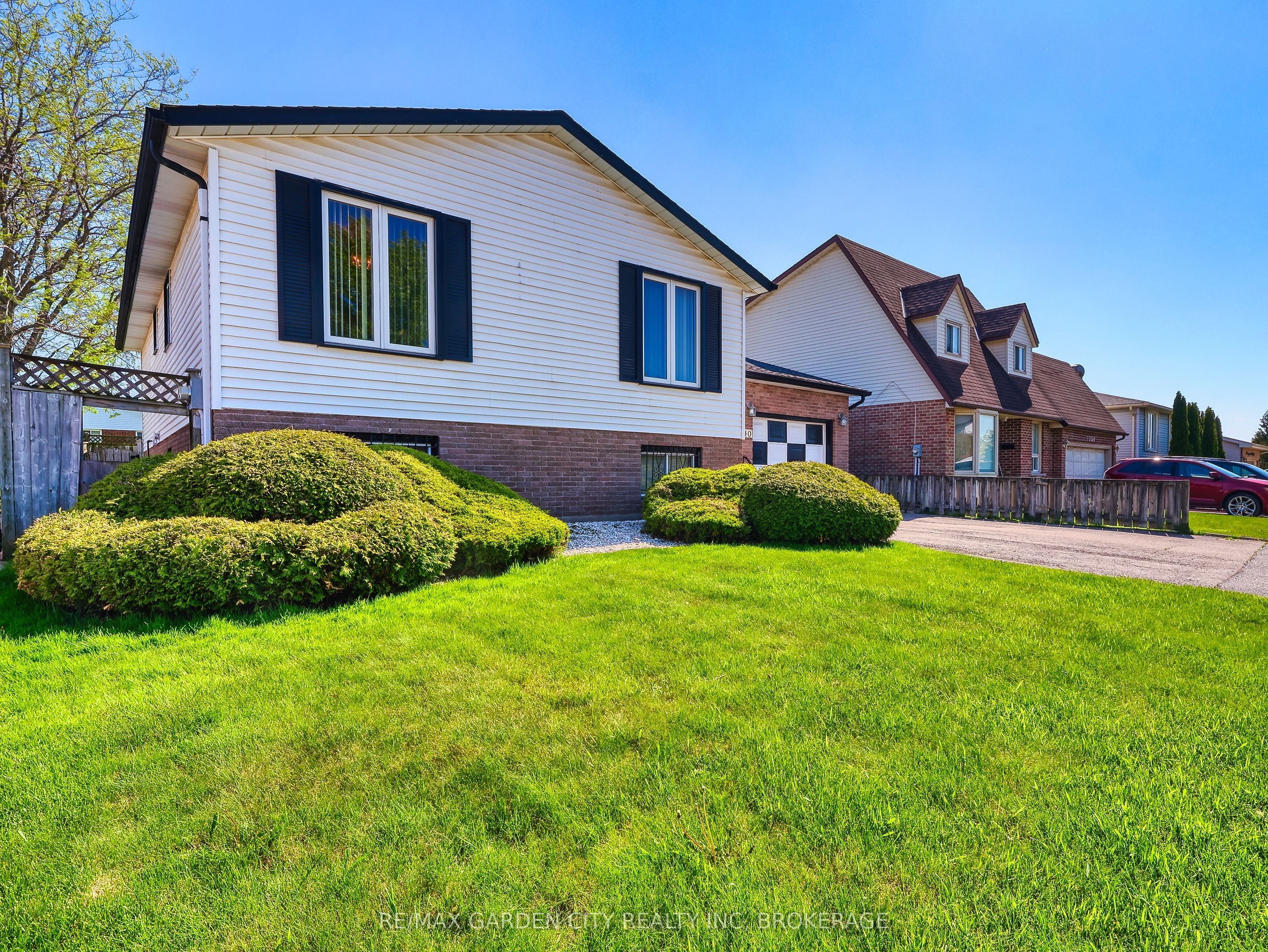 7740 Chorozy Street, Niagara Falls, ON L2H 2N9 photo 4