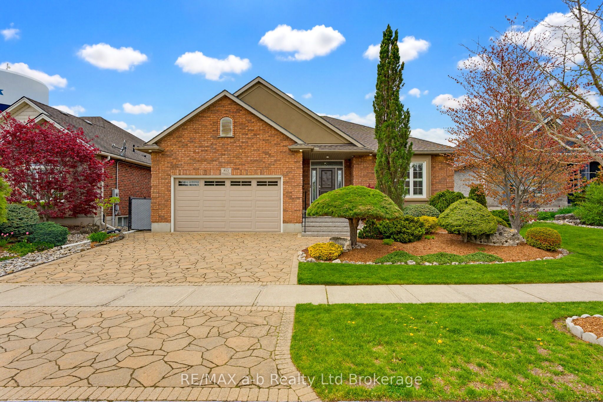 911 Ridgewood Drive, Woodstock, ON N4T 0B8