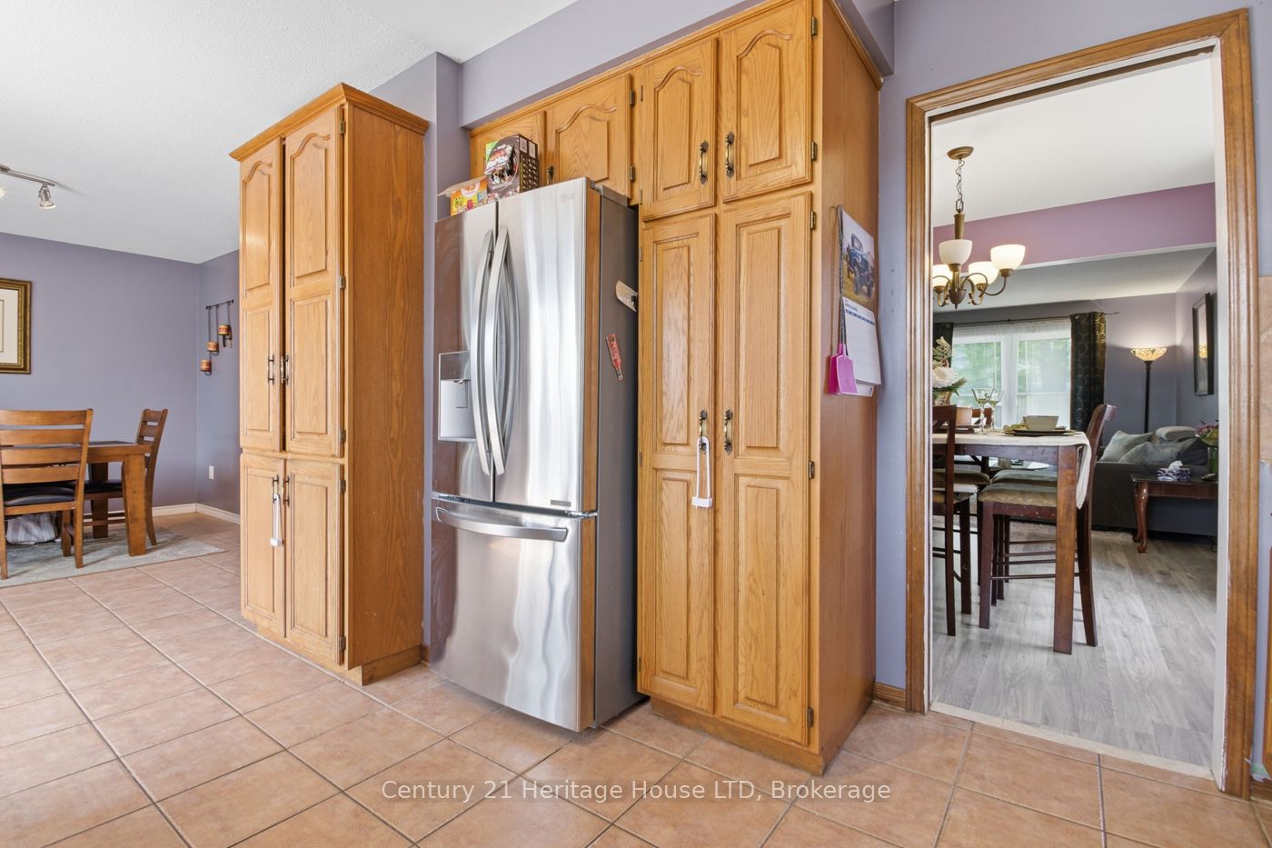 6864 Sunrise Court, Niagara Falls, ON L2G 7V2 photo 4