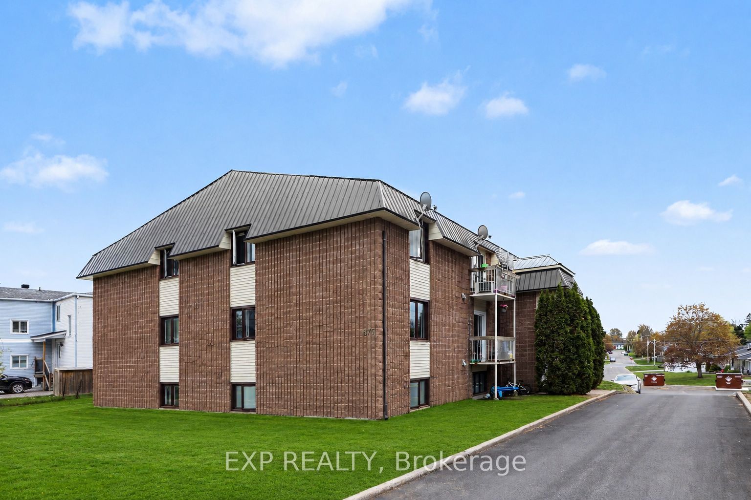 875 LAURIER Street 12, Clarence-Rockland, ON K4K 1E6 photo 2