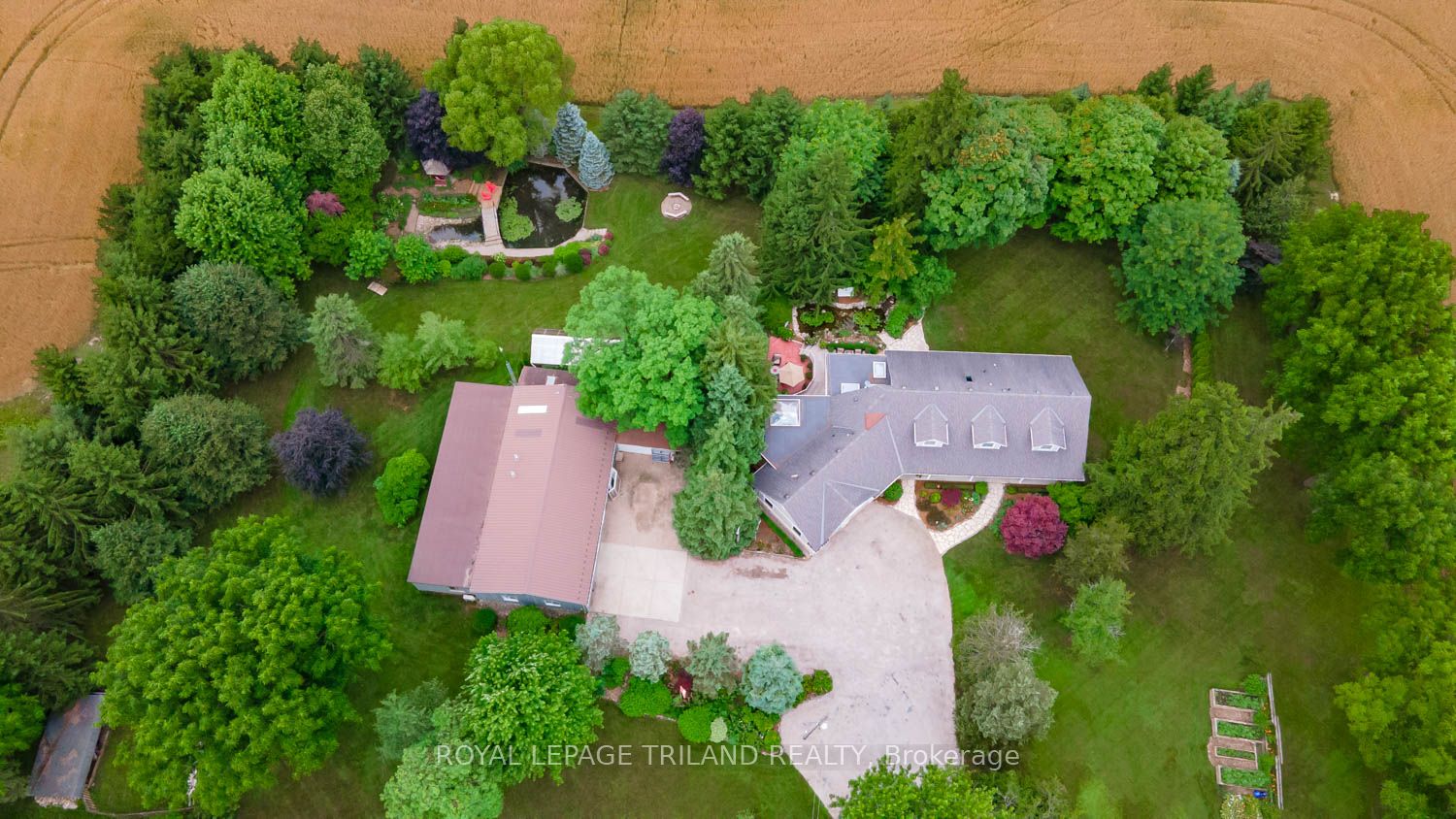 2416 Sunningdale Road W, London North, ON N6H 5L2 photo 2