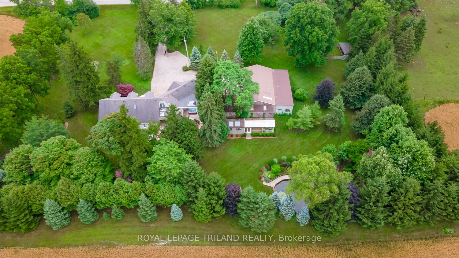 2416 Sunningdale Road W, London North, ON N6H 5L2 photo 3