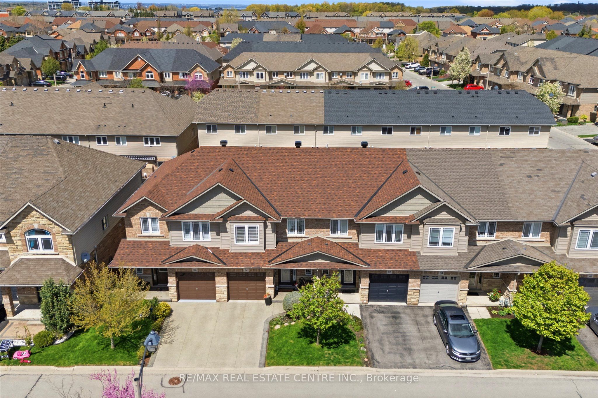 84 Periwinkle Drive, Hamilton, ON L0R 1P0