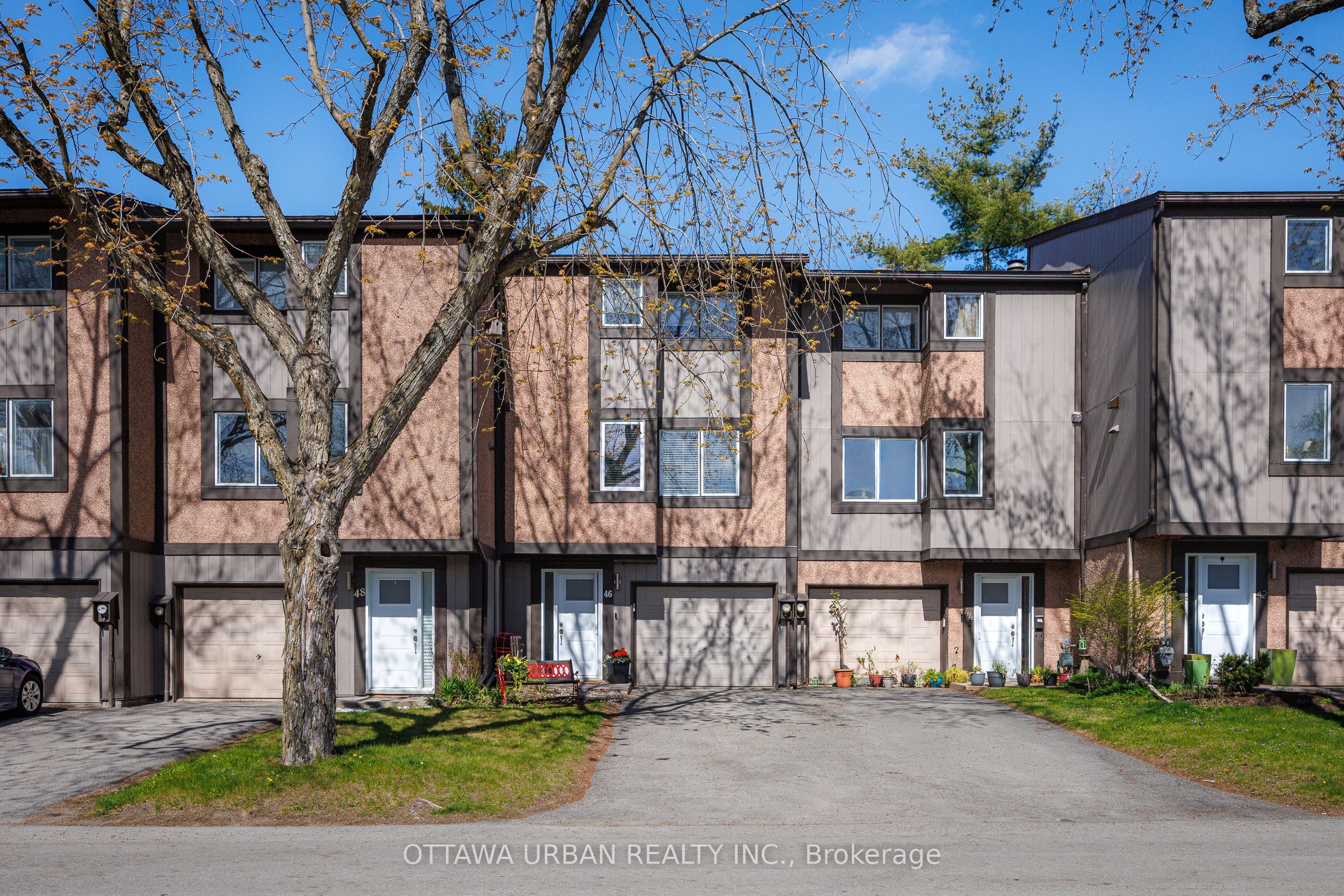 46 Reaney Court, Kanata, ON K2K 1W8