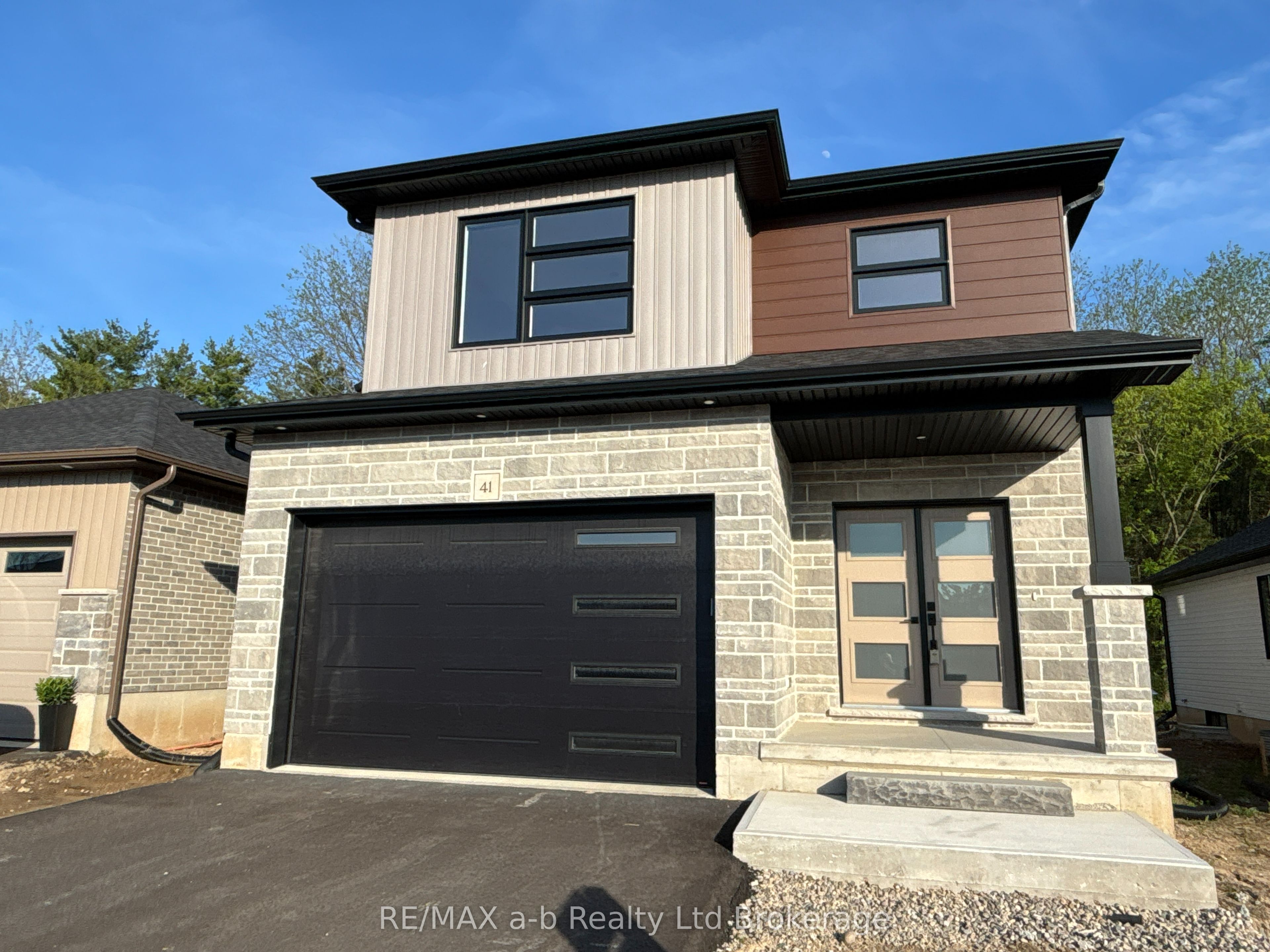 41 Cash Crescent, Ingersoll, ON N5C 0E2 photo 2