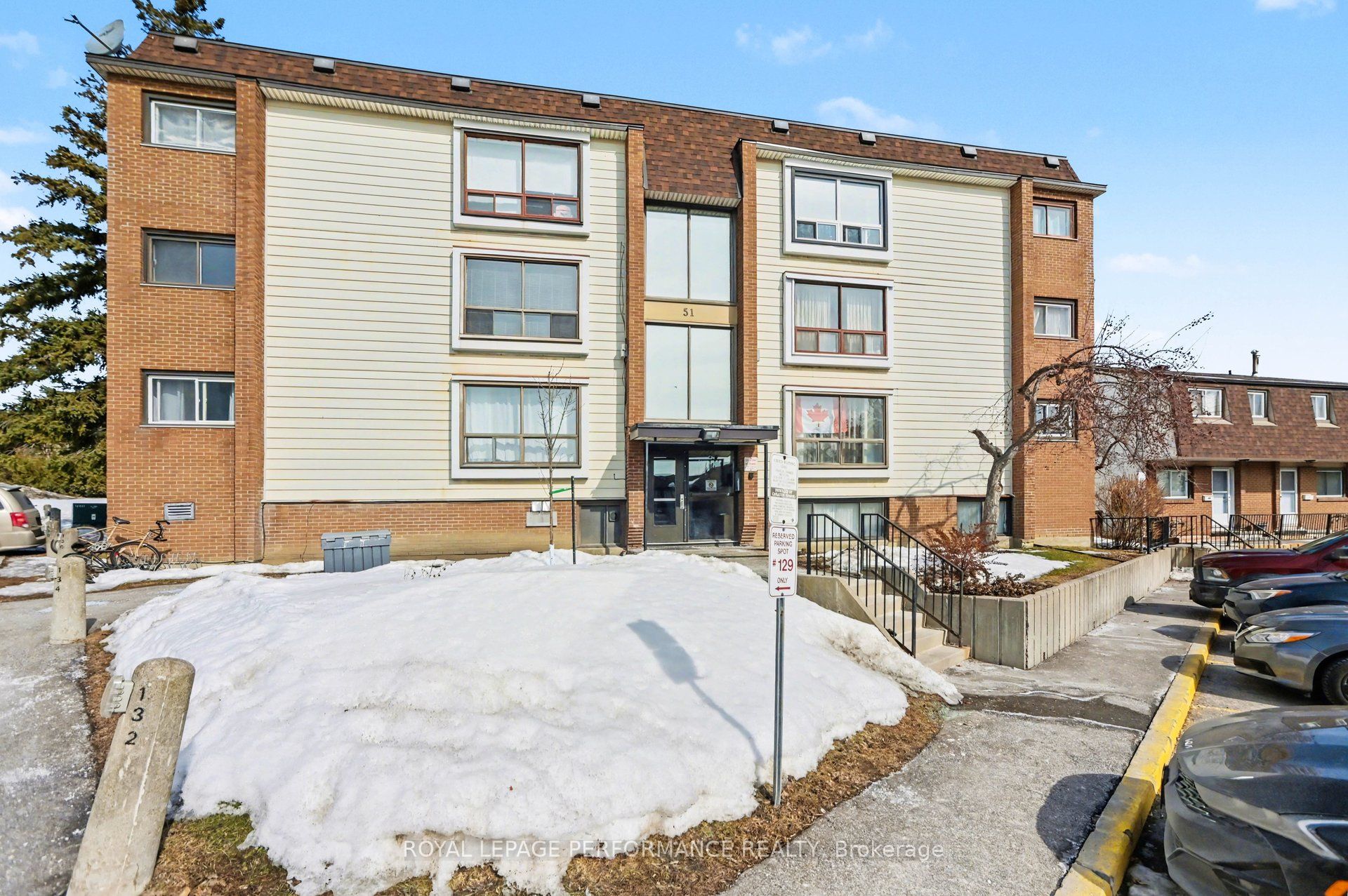 51 Sumac Street 8, Beacon Hill North - South and Area, ON K1J 7T7 photo 5