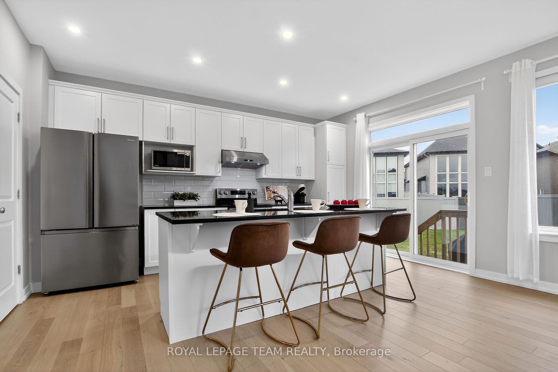 408 Gidran Circle, Kanata, ON K2V 0P5 photo 4