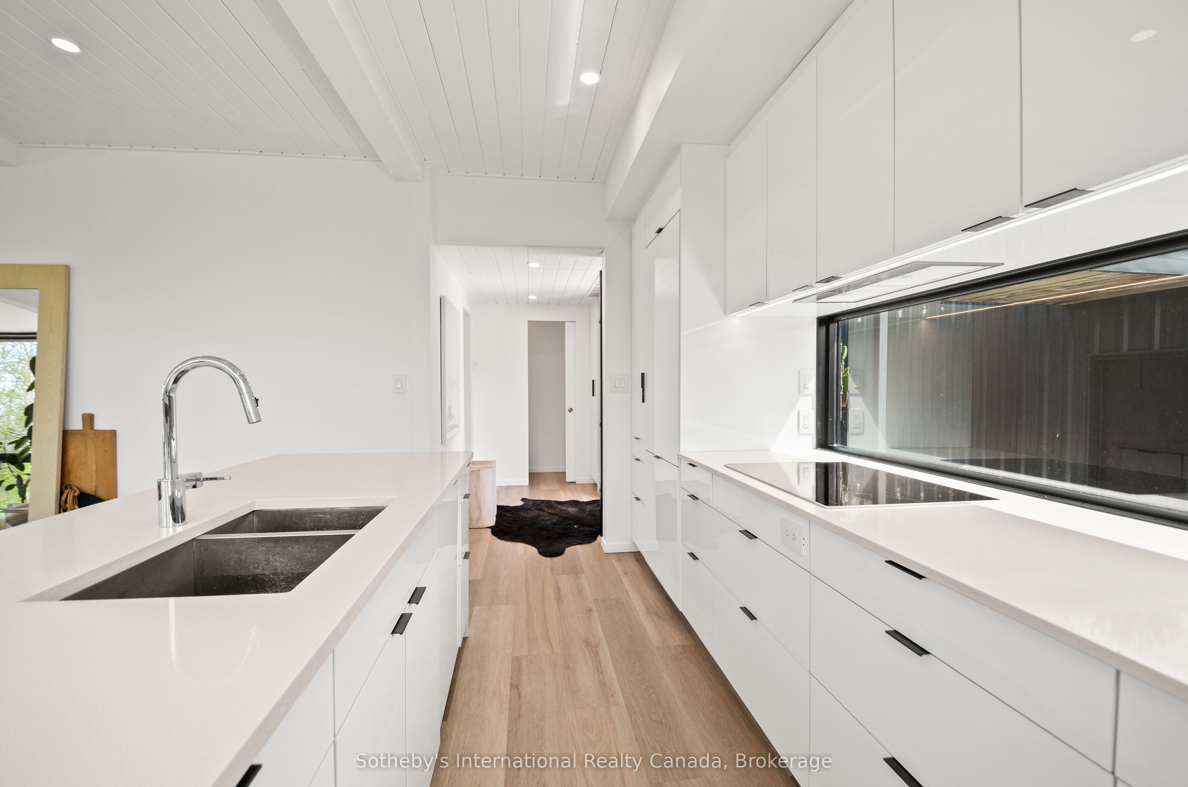 10 Eureka Street, Lambton Shores, ON M0N 1J0 photo 3
