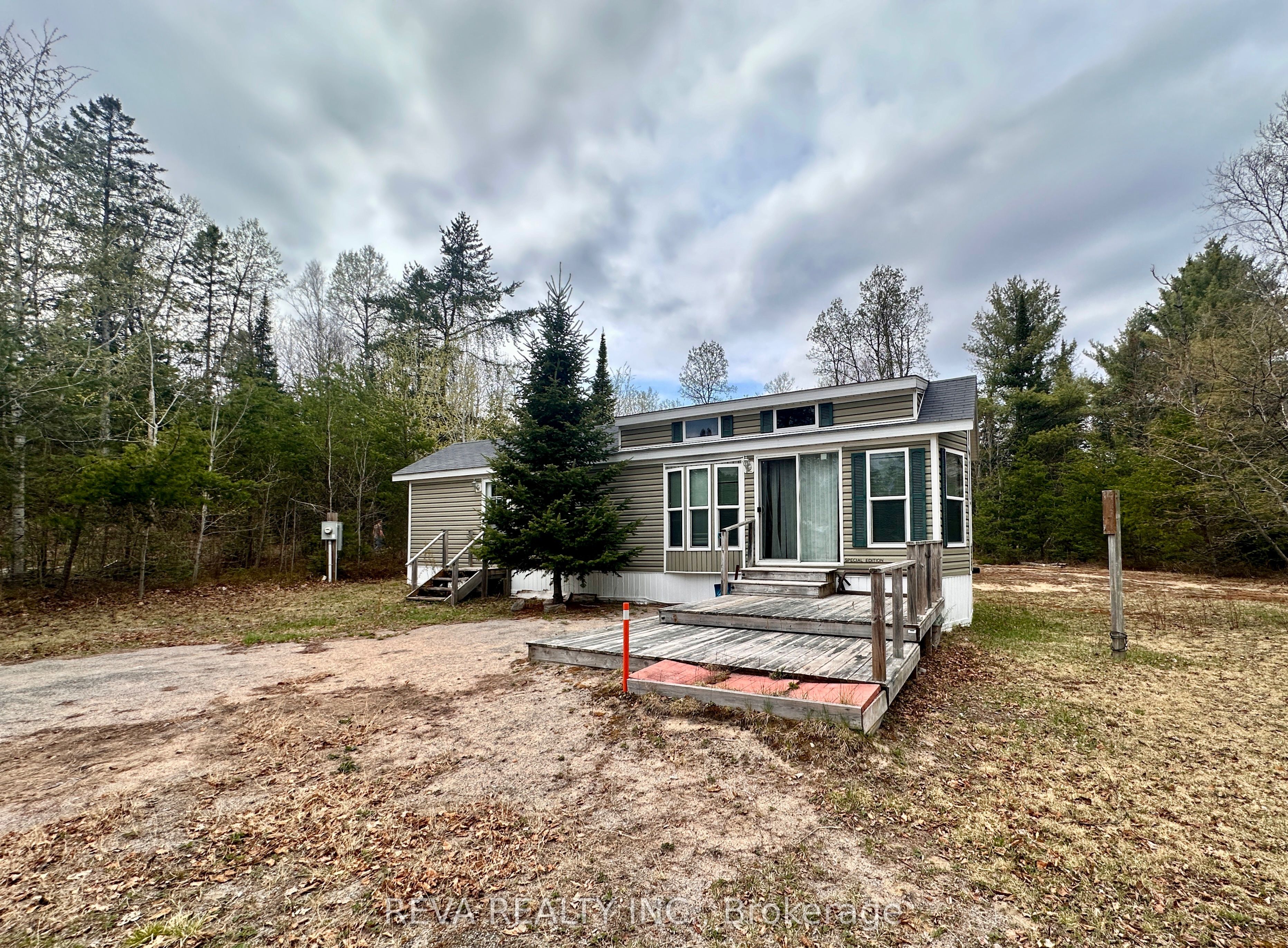 38 Boulter Lake Road, Hastings Highlands, ON K0L 2K0 photo 2