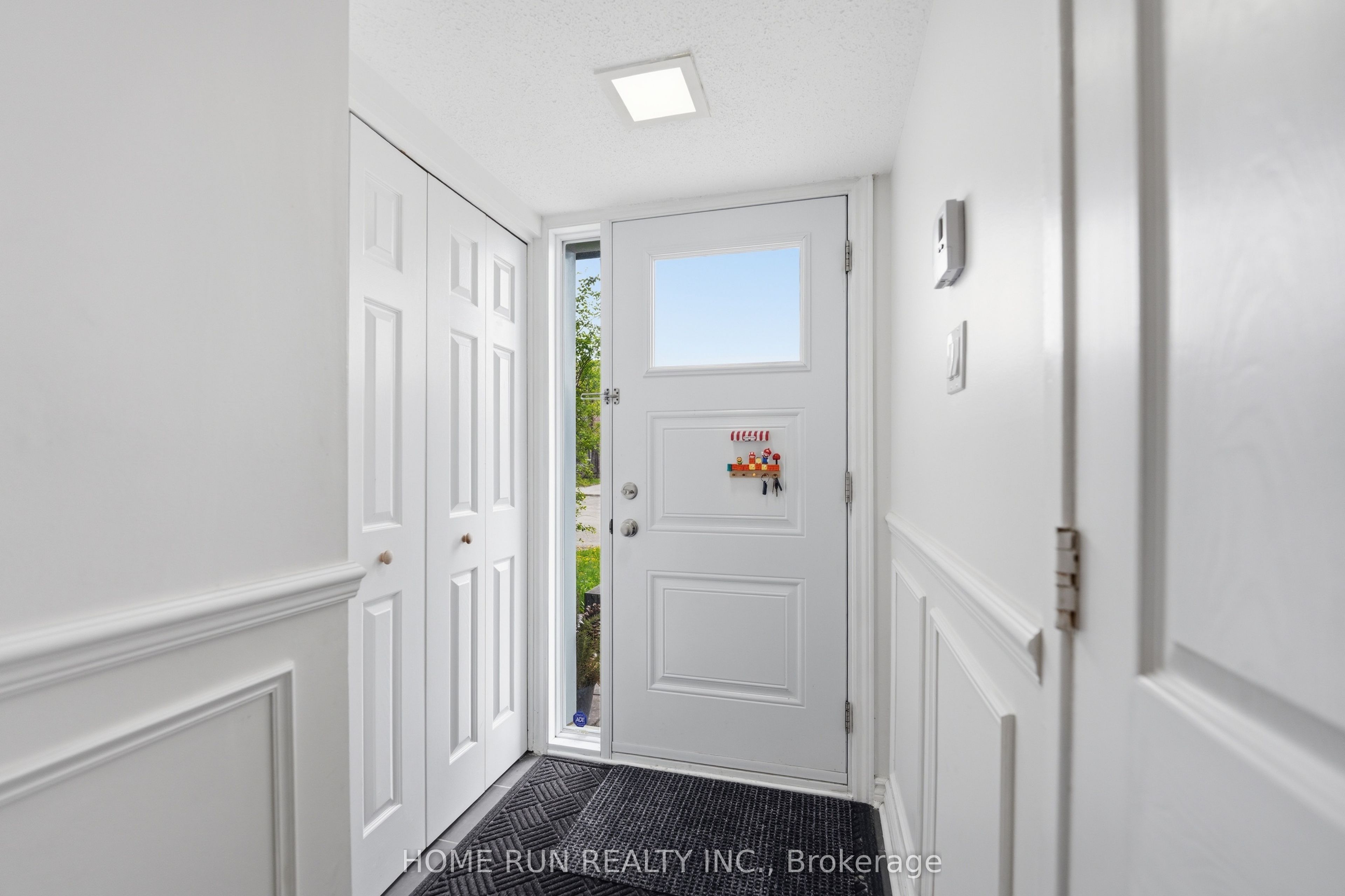 52 Reaney Court, Kanata, ON K2K 1W8 photo 3