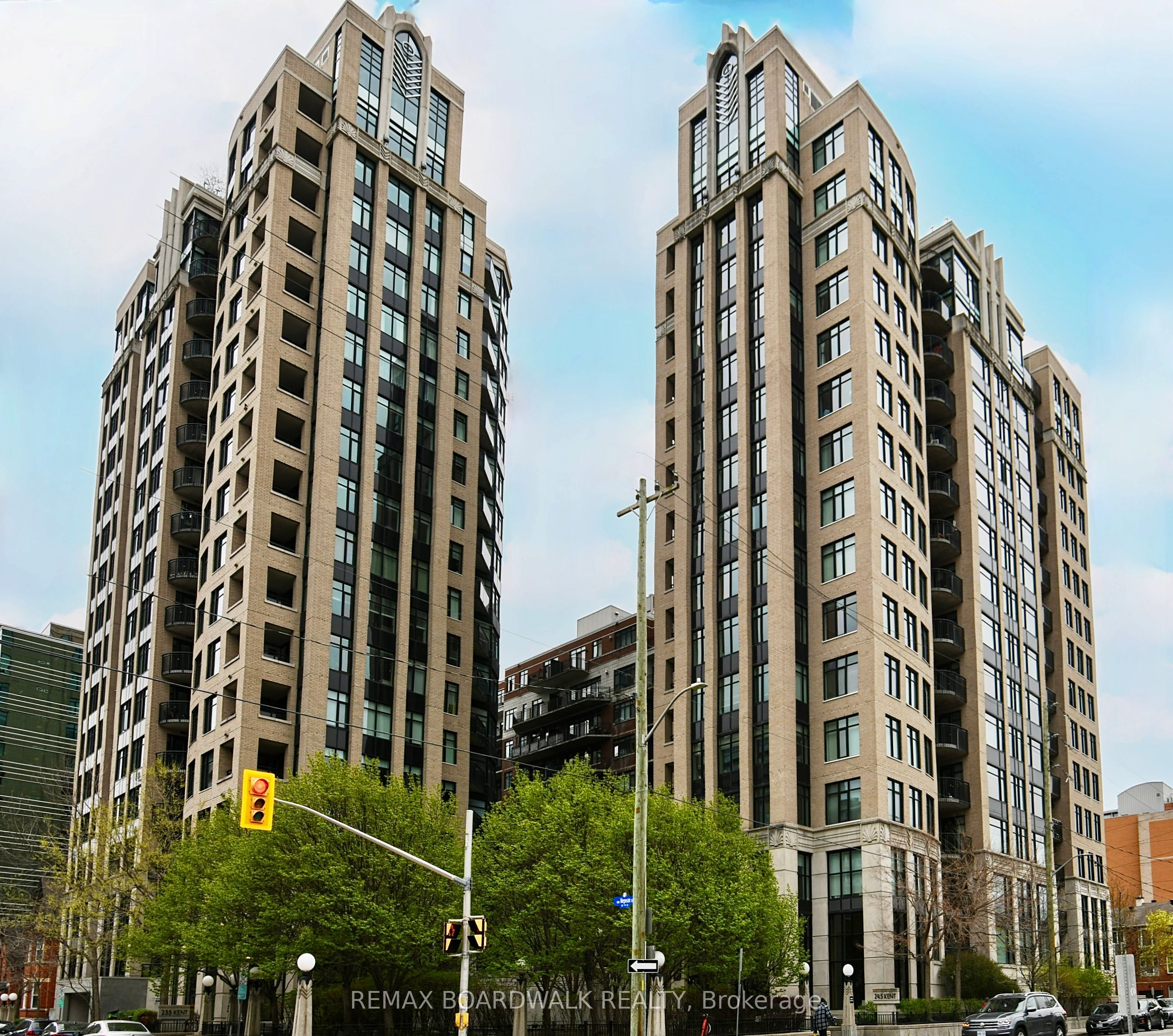 245 Kent Street 702, Ottawa Centre, ON K2P 0A5 photo 3
