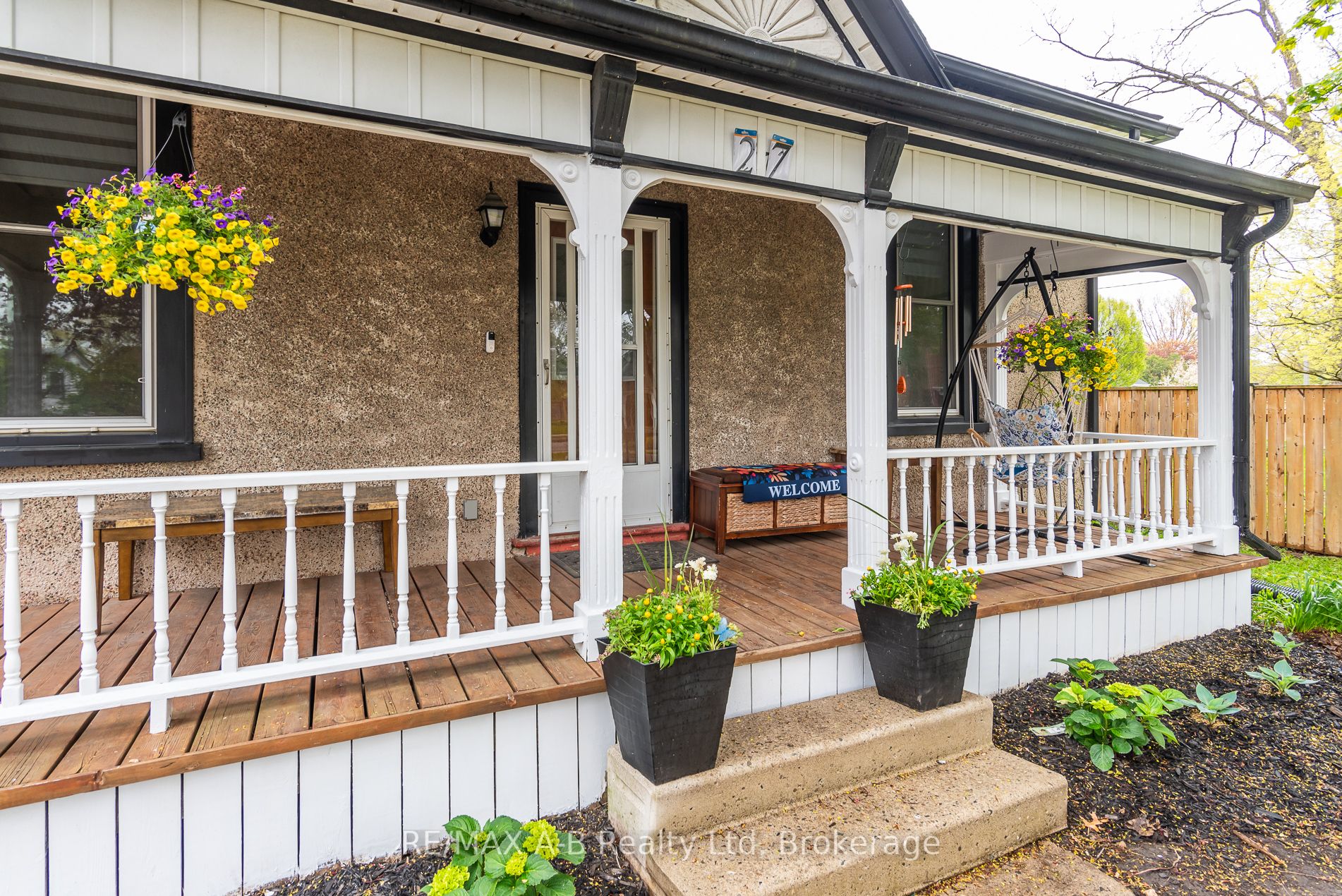 27 HOME Street, Stratford, ON N5A 1Z8