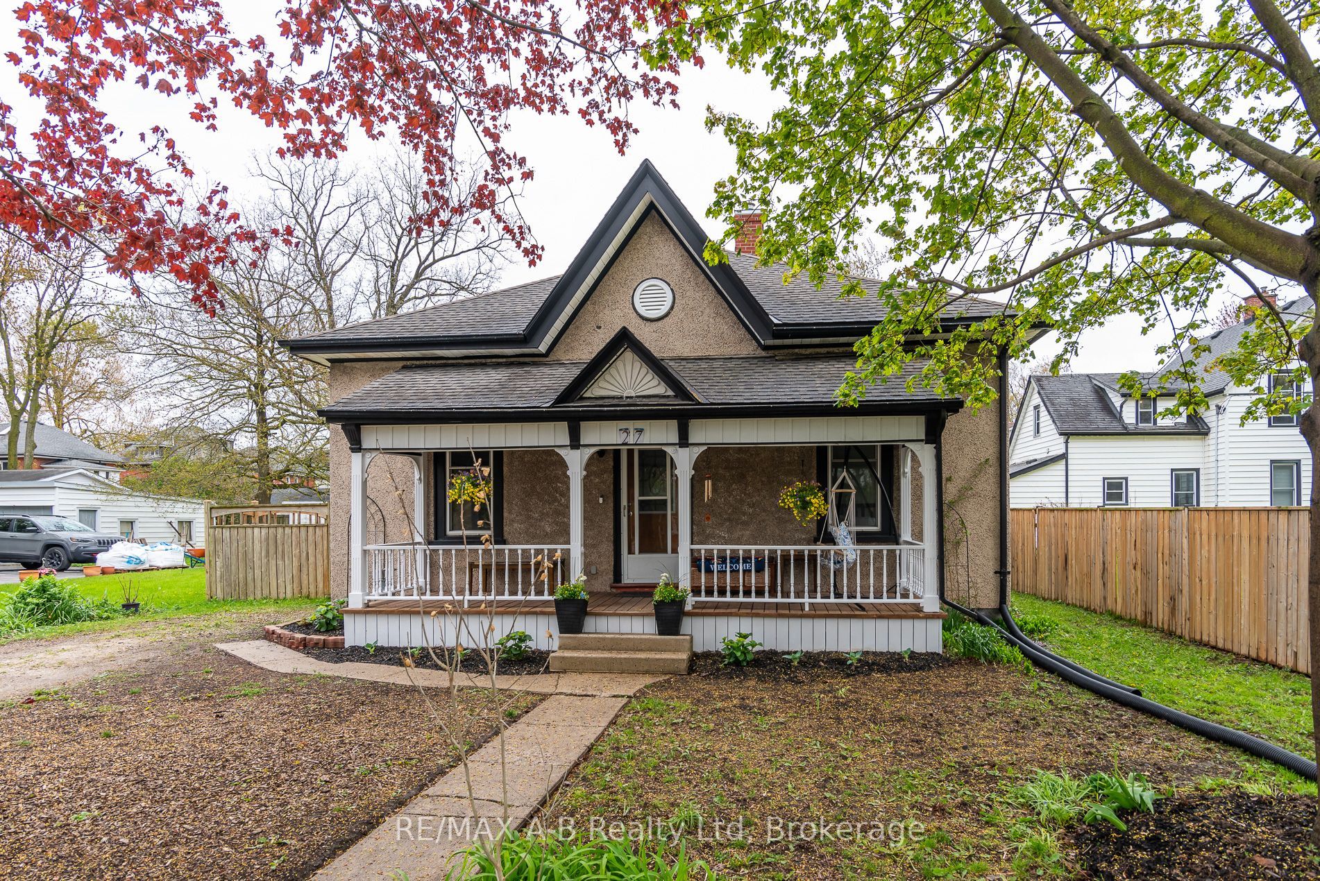 27 HOME Street, Stratford, ON N5A 1Z8 photo 5