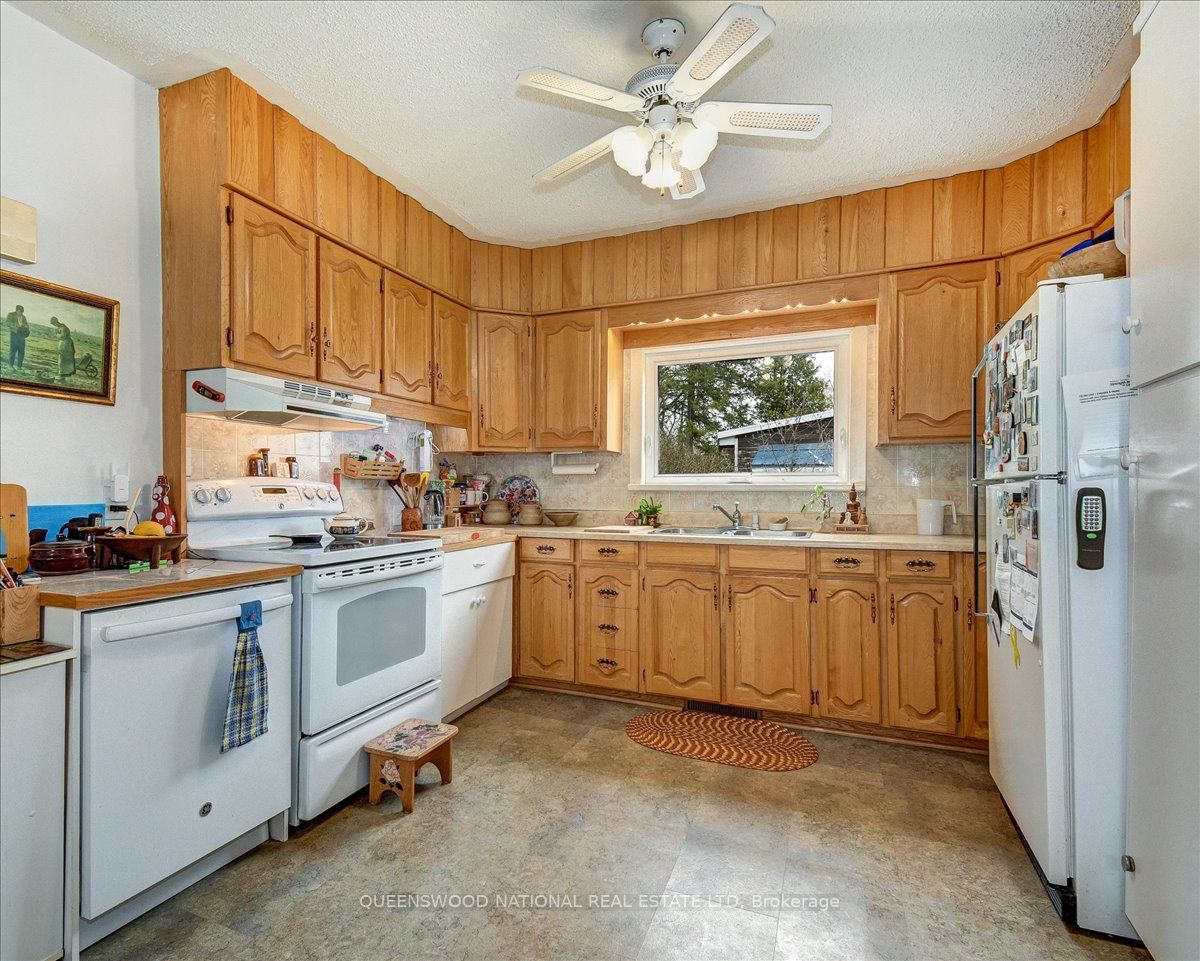 26 North Street, Killaloe, Hagarty and Richards, ON K0J 2A0 photo 3