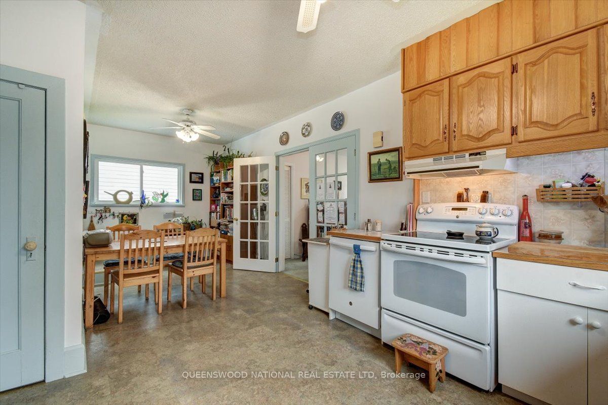 26 North Street, Killaloe, Hagarty and Richards, ON K0J 2A0 photo 4