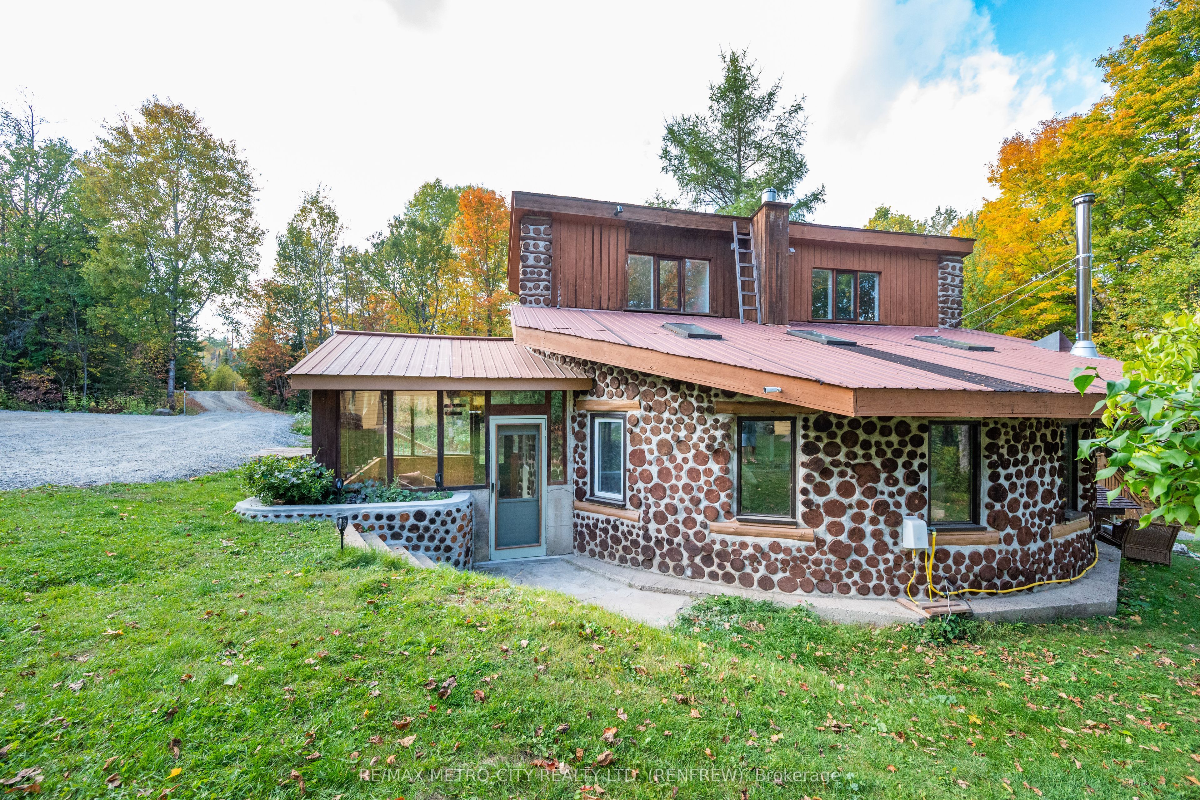 28034 HIGHWAY 41, Greater Madawaska, ON K0J 1N0 photo 2